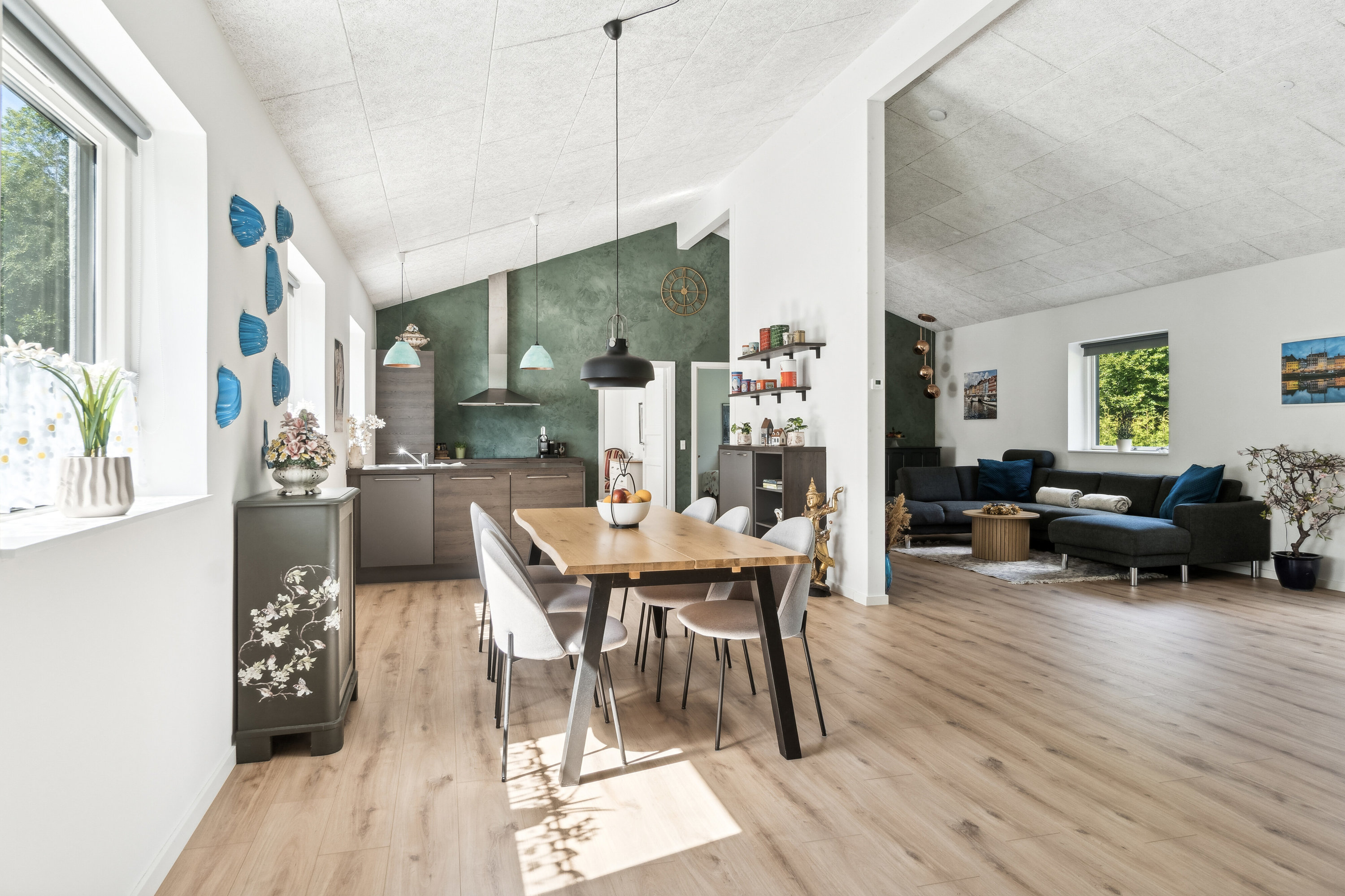 Fremhævet spisestue billede i fuldskærmstilstand. Billede af Næsdal 14, Lammefjorden, 4550 Asnæs