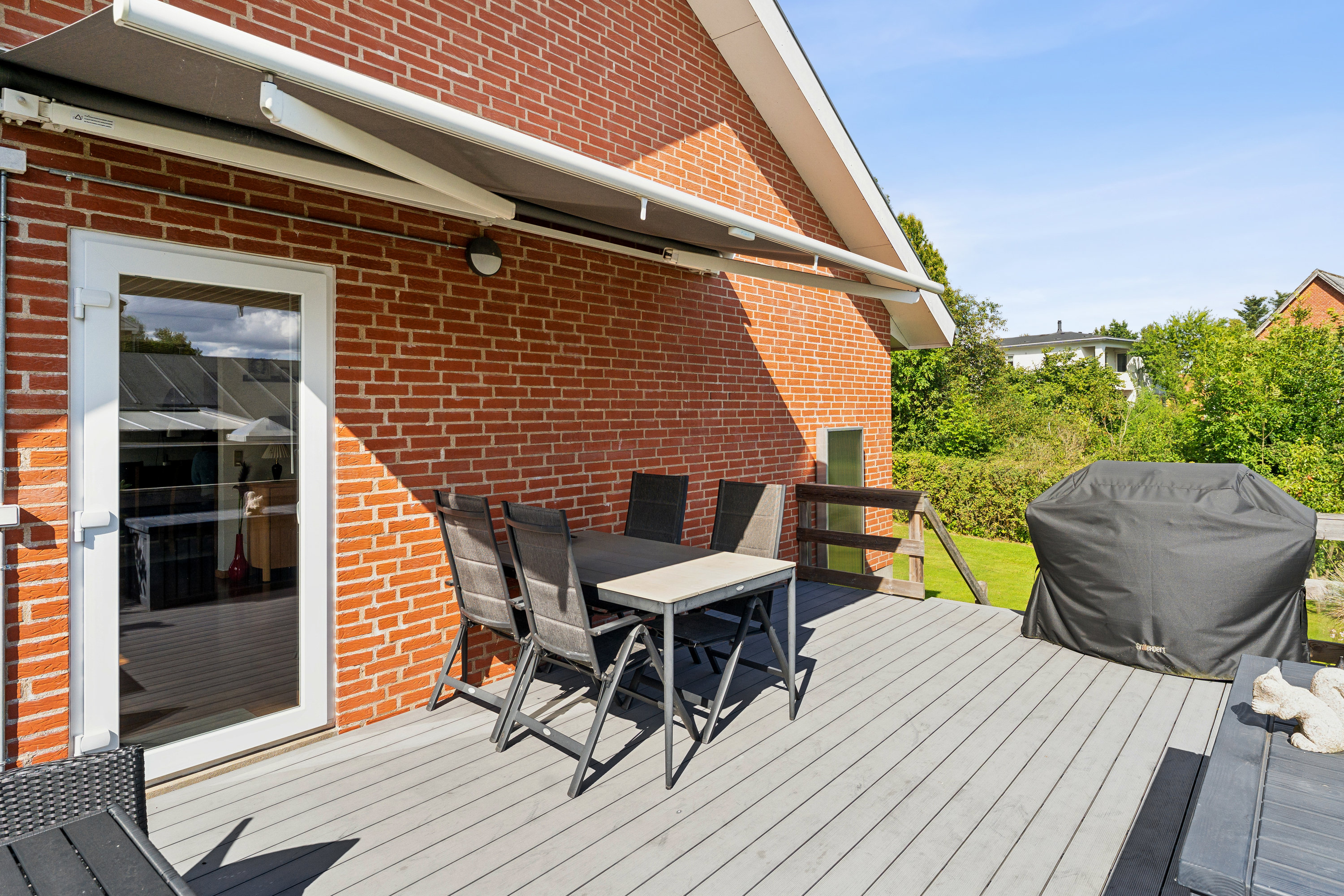 Fremhævet terrasse billede i fuldskærmstilstand. Billede af Mølleengen 8, 8850 Bjerringbro