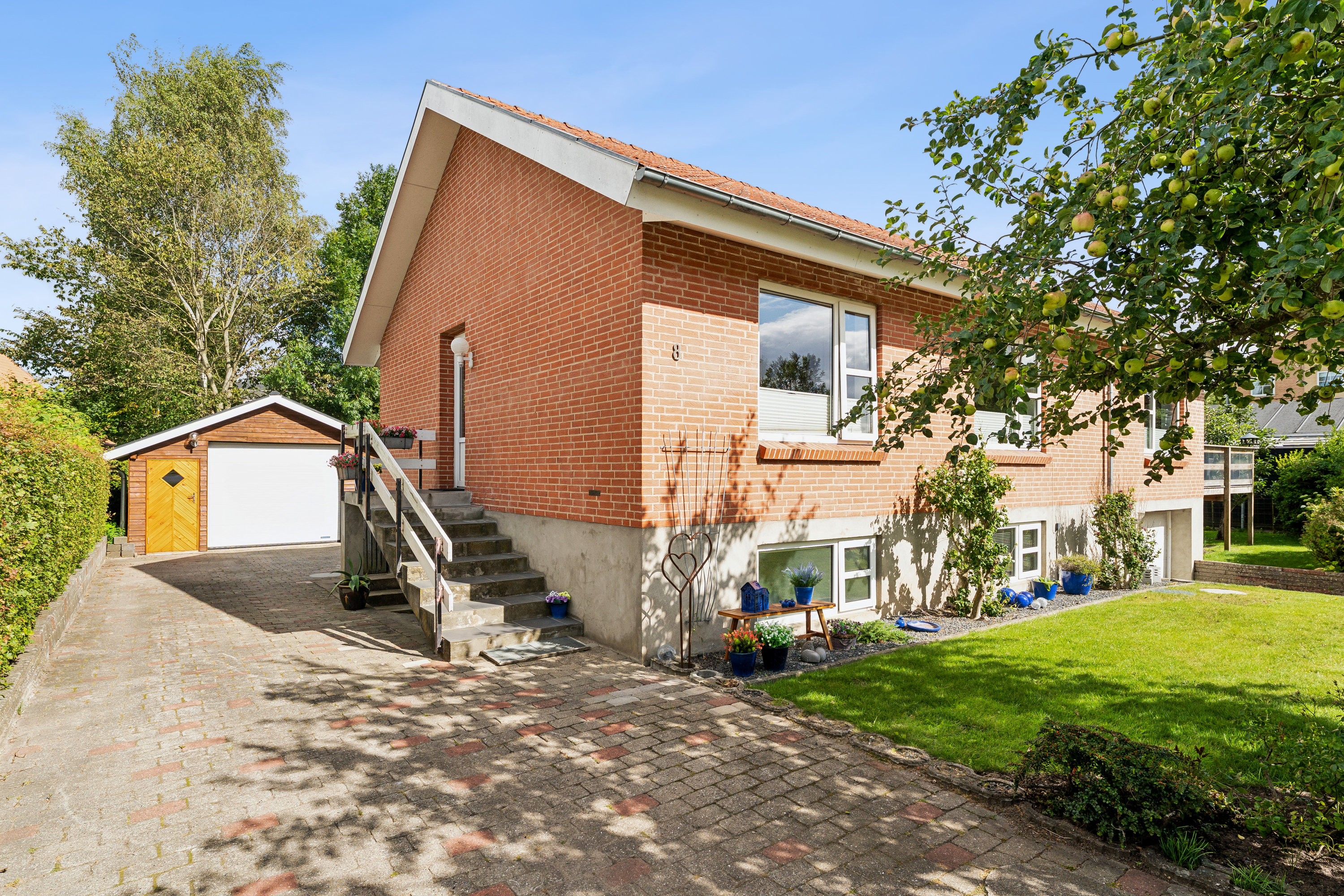 Miniaturebillede 1: ejendom 1. Billede af Mølleengen 8, 8850 Bjerringbro