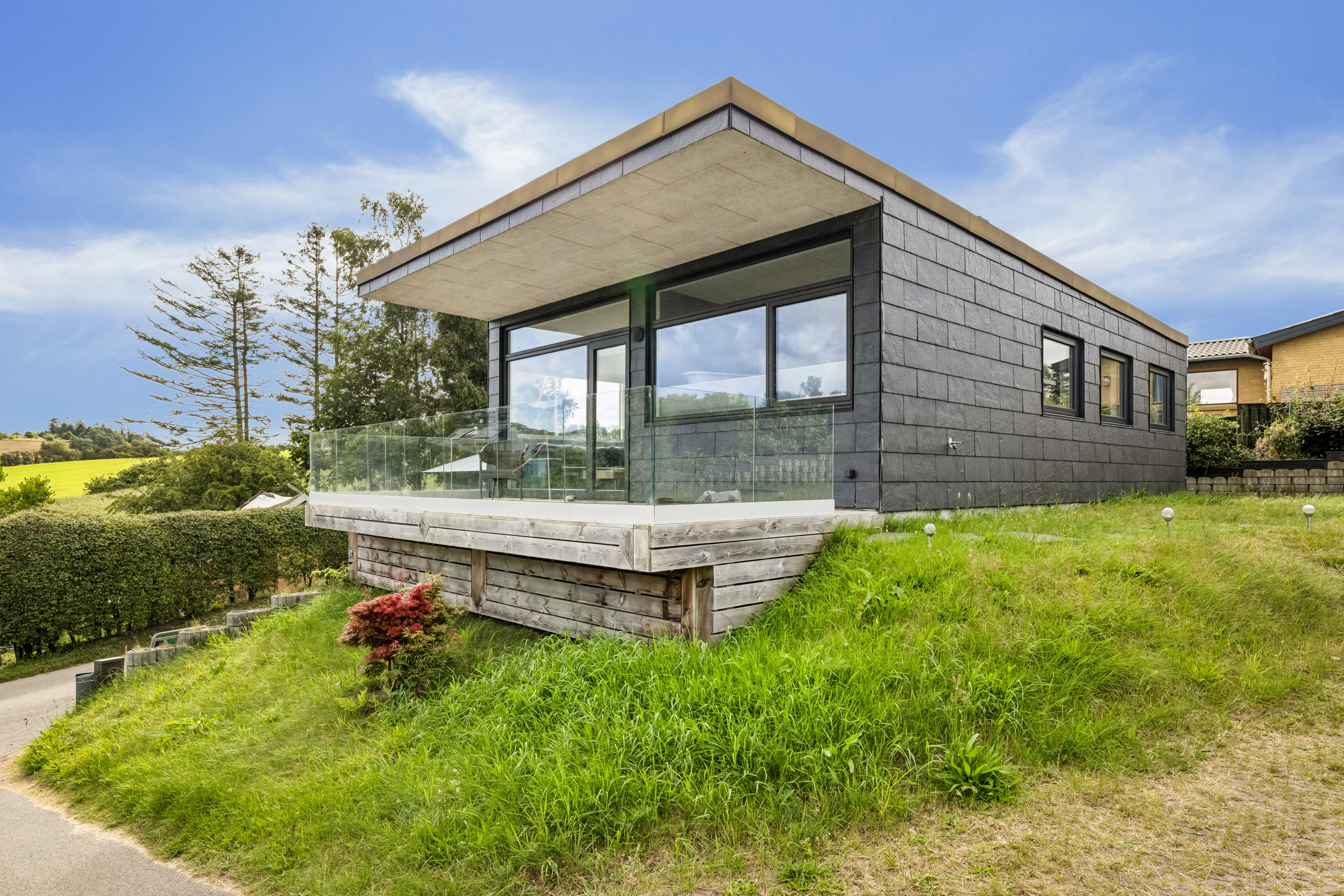 Miniaturebillede 2: ejendom 1. Billede af Strandvejen 62, Hjarbæk, 8831 Løgstrup