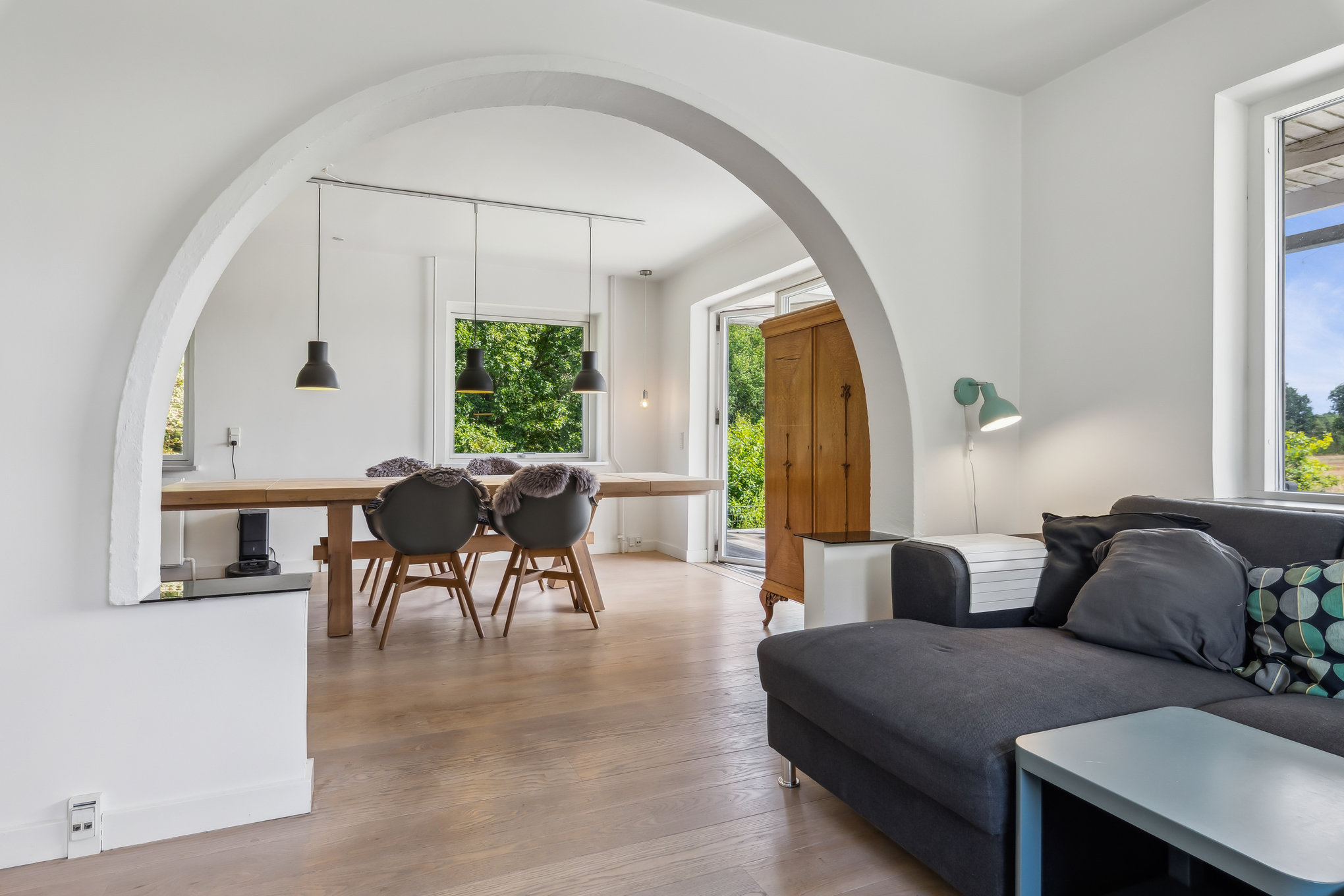 Fremhævet stue billede i fuldskærmstilstand. Billede af Læstenvej 14, Rejstrup, 8990 Fårup