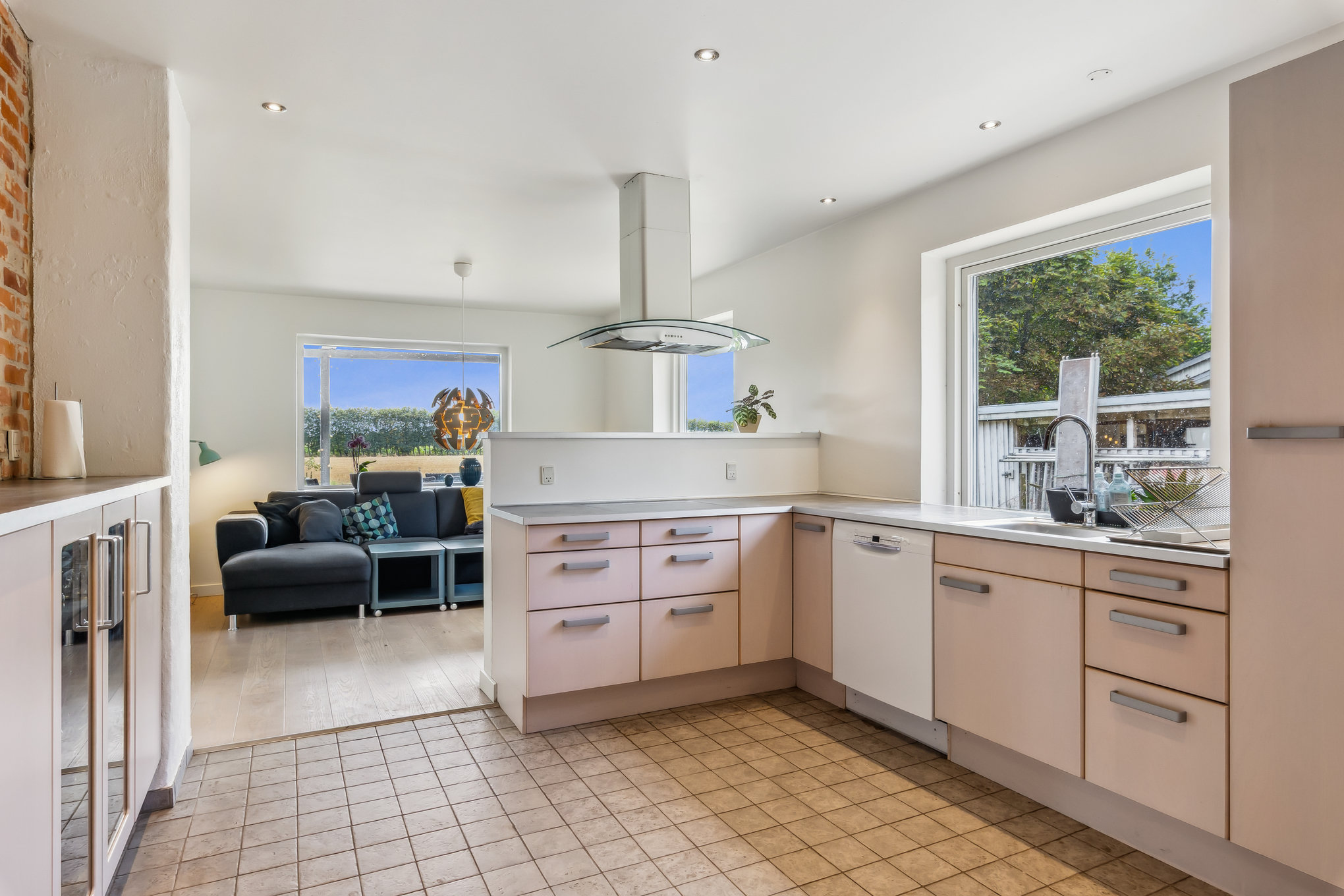 Fremhævet køkken billede i fuldskærmstilstand. Billede af Læstenvej 14, Rejstrup, 8990 Fårup