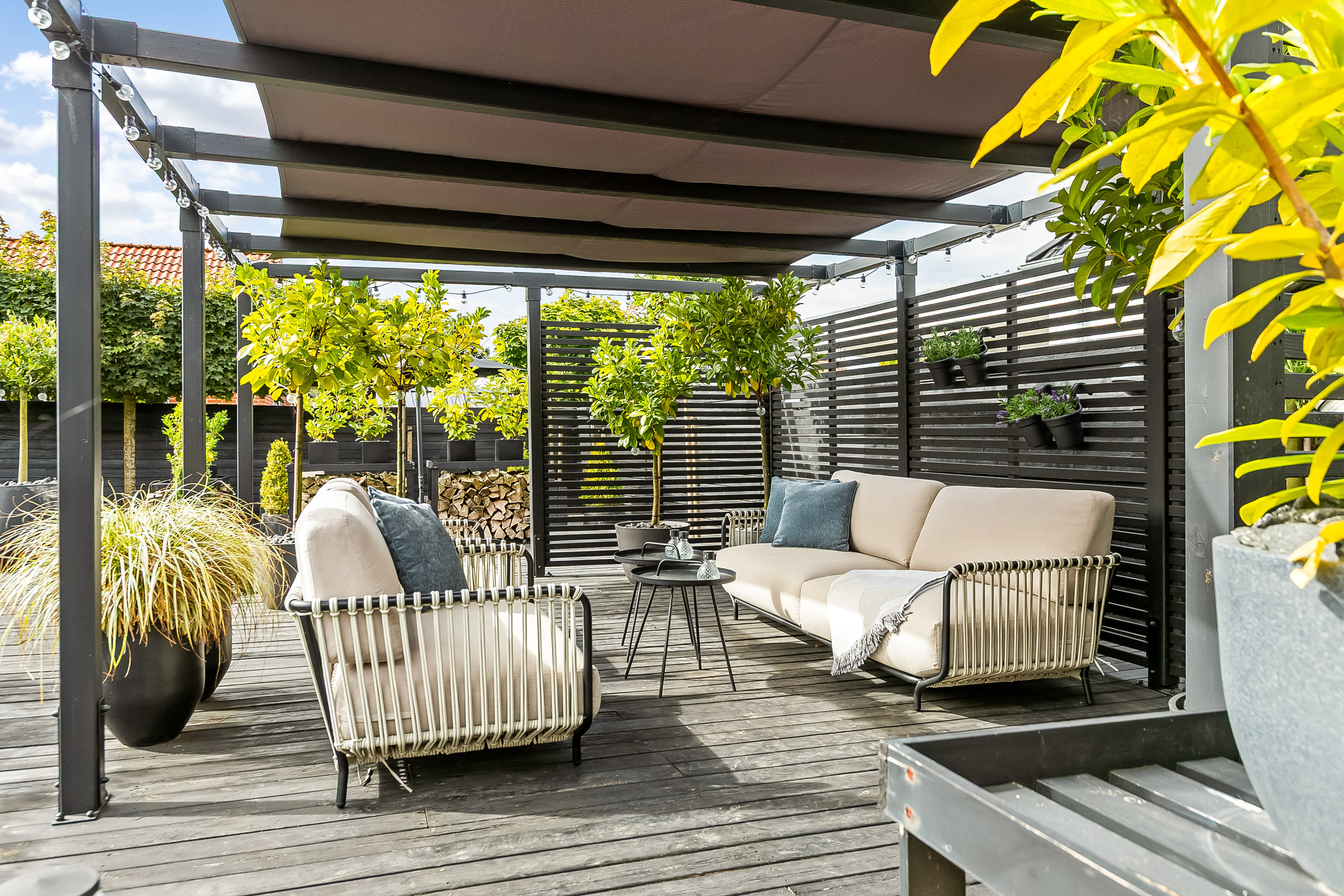 Fremhævet terrasse billede i fuldskærmstilstand. Billede af Østergade 44, 6580 Vamdrup