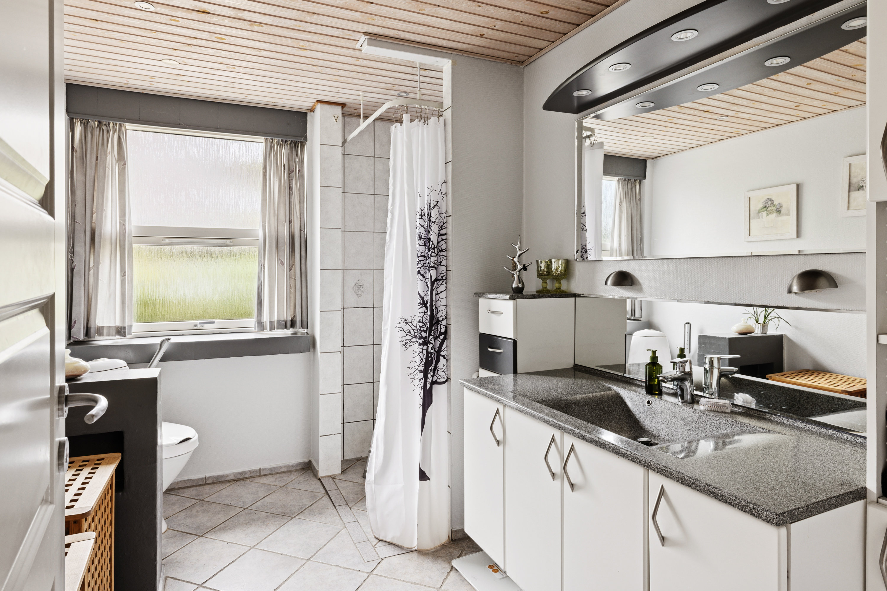 Fremhævet badeværelse billede i fuldskærmstilstand. Billede af Egevænget 19, 7850 Stoholm Jyll