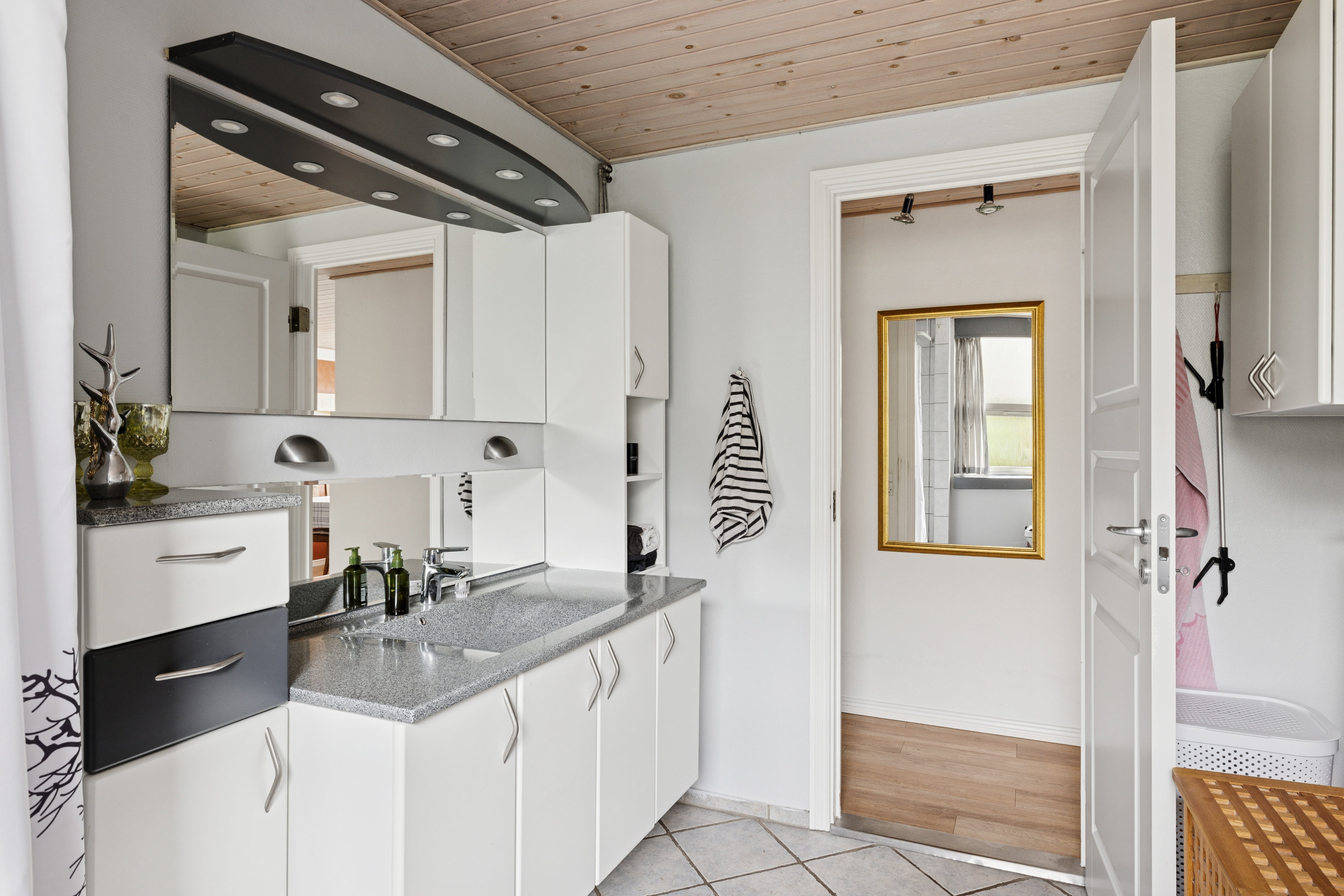 Fremhævet badeværelse billede i fuldskærmstilstand. Billede af Egevænget 19, 7850 Stoholm Jyll