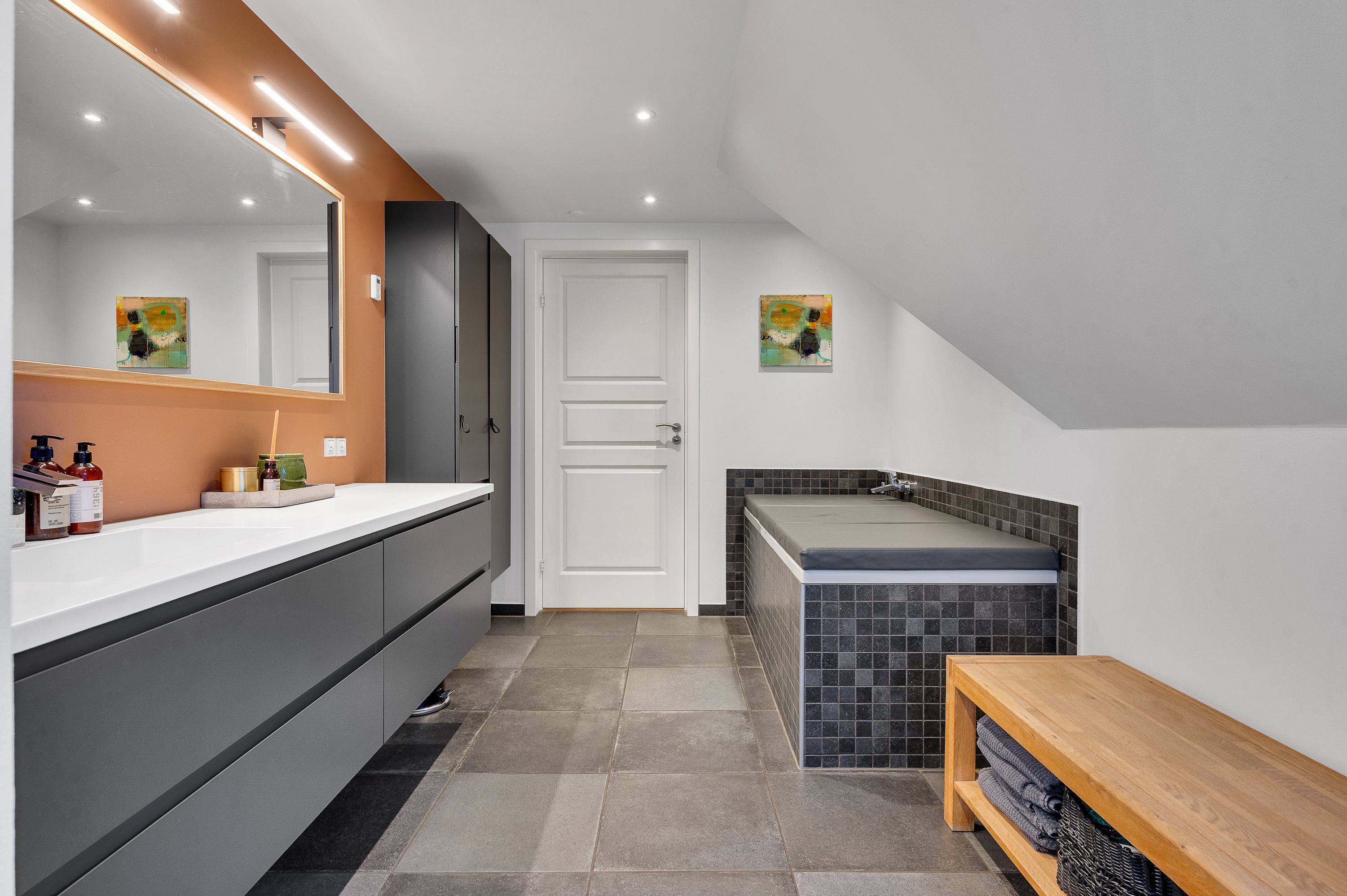 Fremhævet  billede i fuldskærmstilstand. Billede af Trangbækvej 4, 8832 Skals