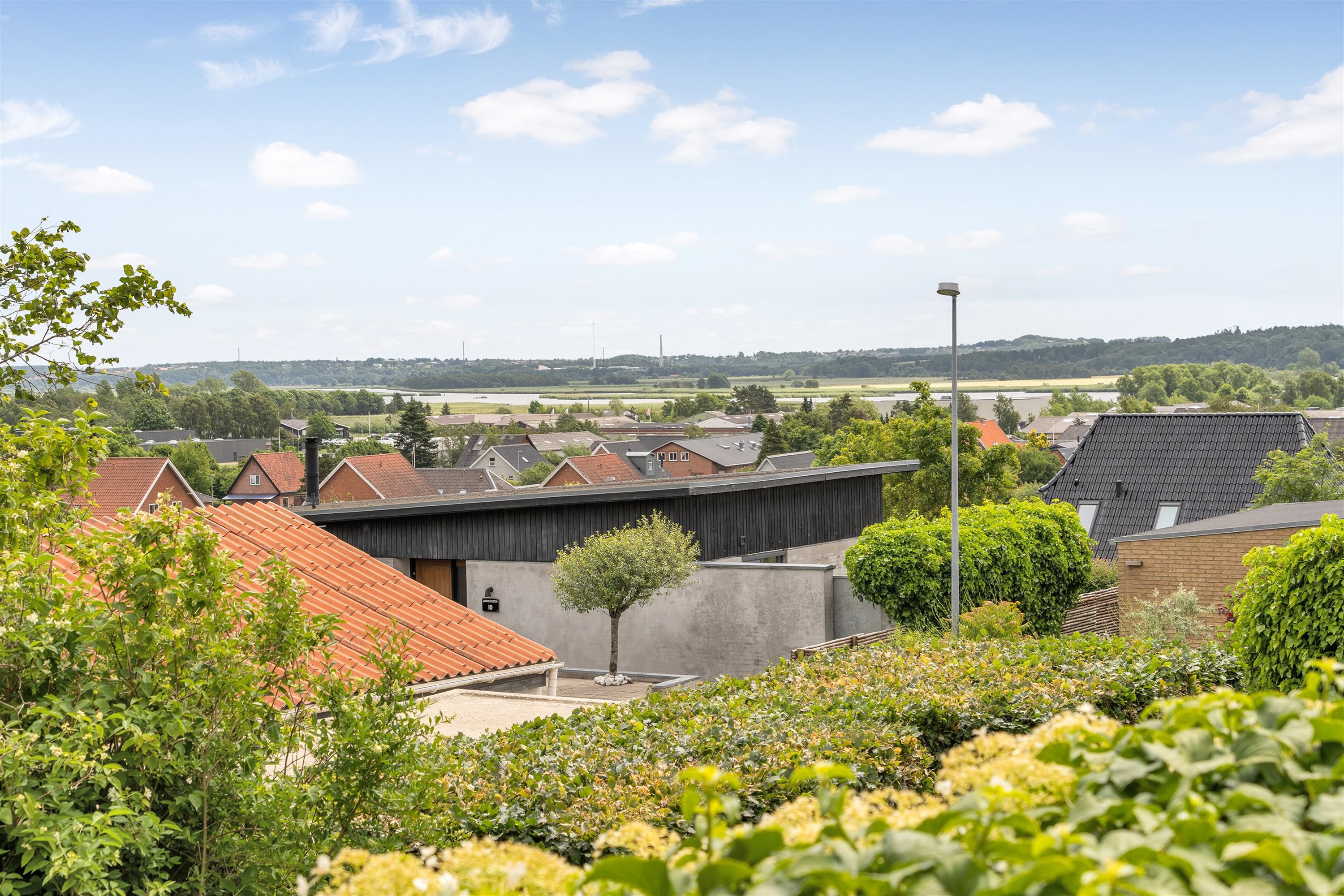 Fremhævet  billede i fuldskærmstilstand. Billede af Rønne Alle 15, Dronningborg, 8930 Randers NØ