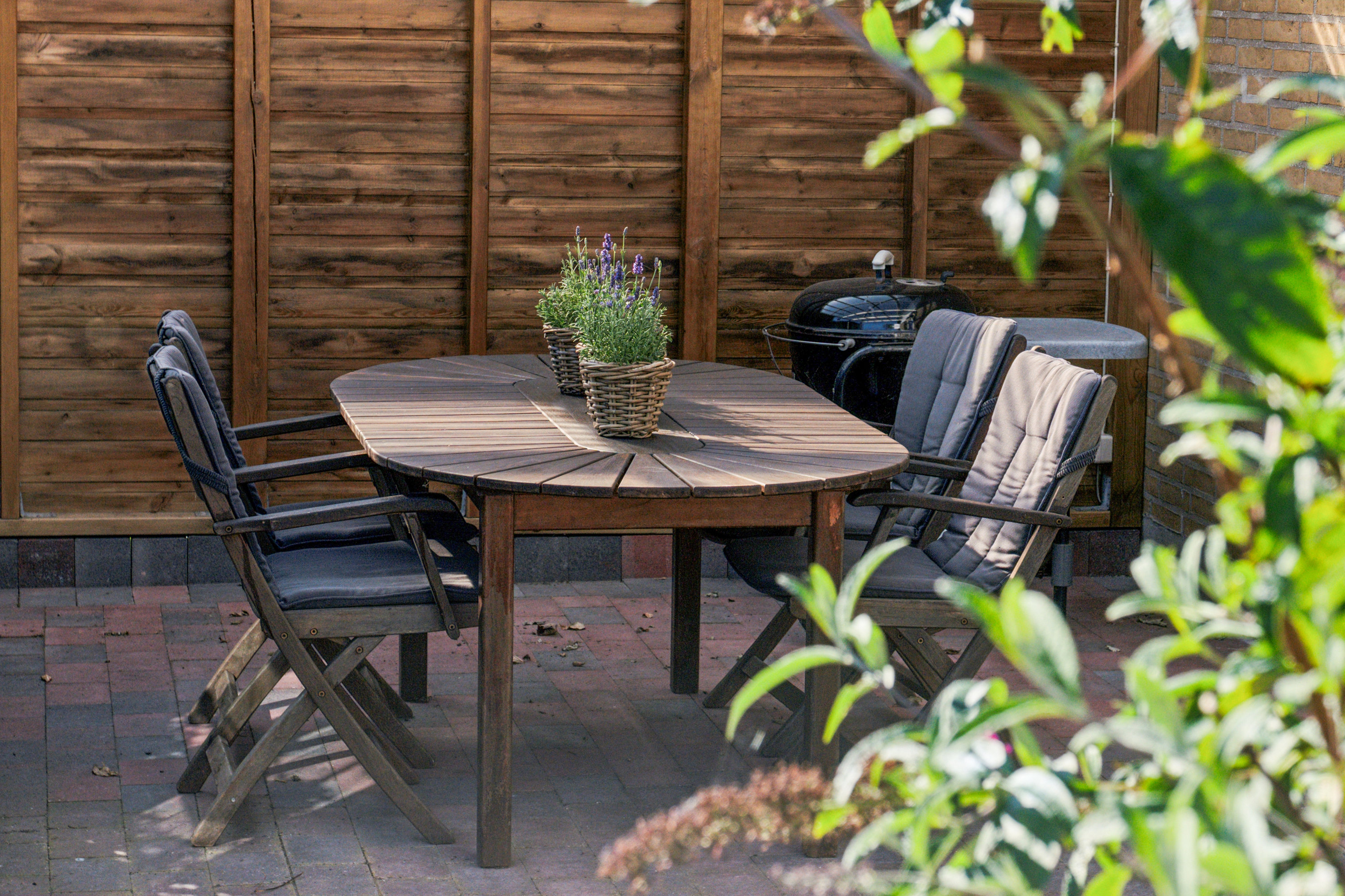 Fremhævet overdækket terrasse billede i fuldskærmstilstand. Billede af Gyvelvænget 2, 7730 Hanstholm