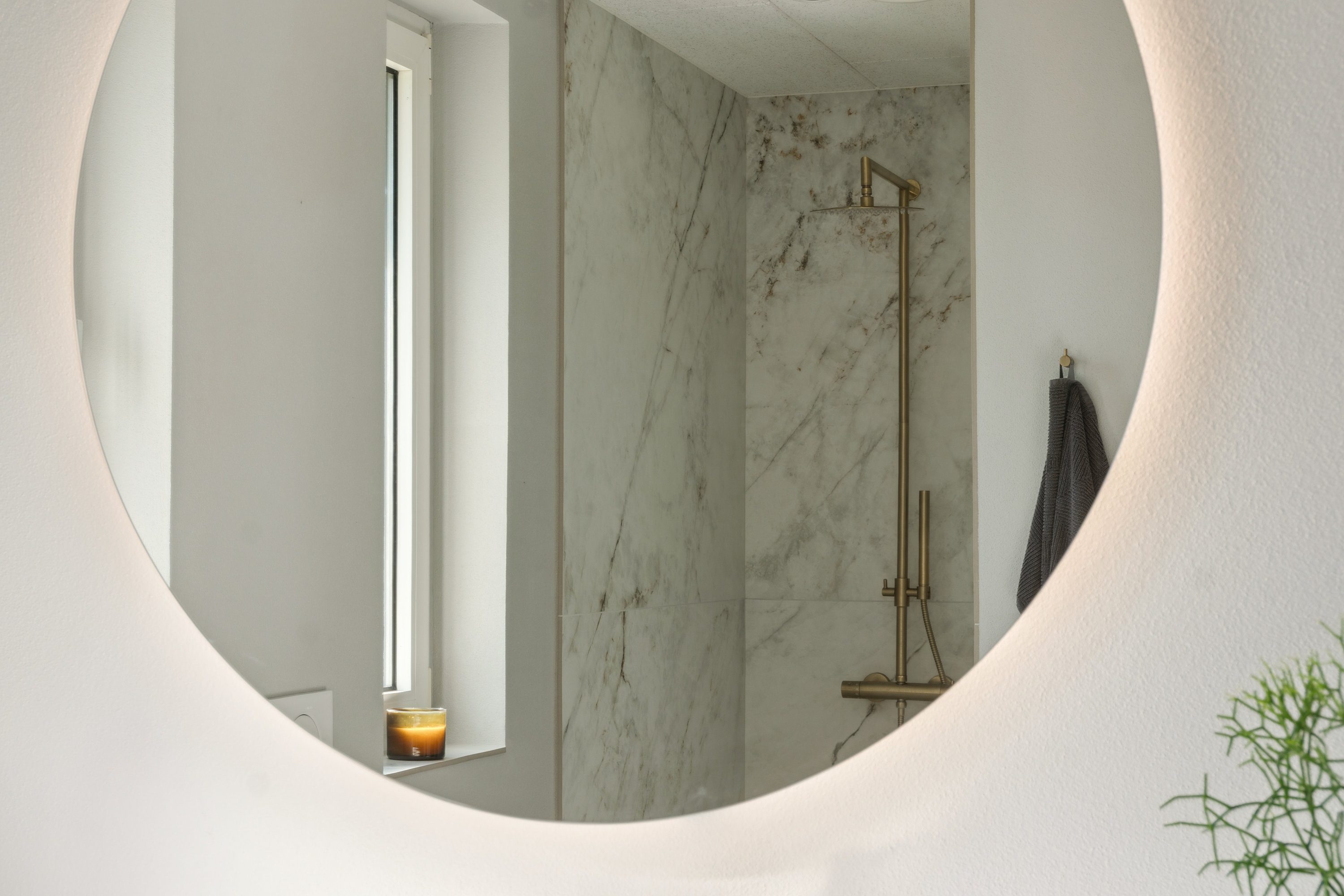 Fremhævet badeværelse billede i fuldskærmstilstand. Billede af Gyvelvænget 2, 7730 Hanstholm