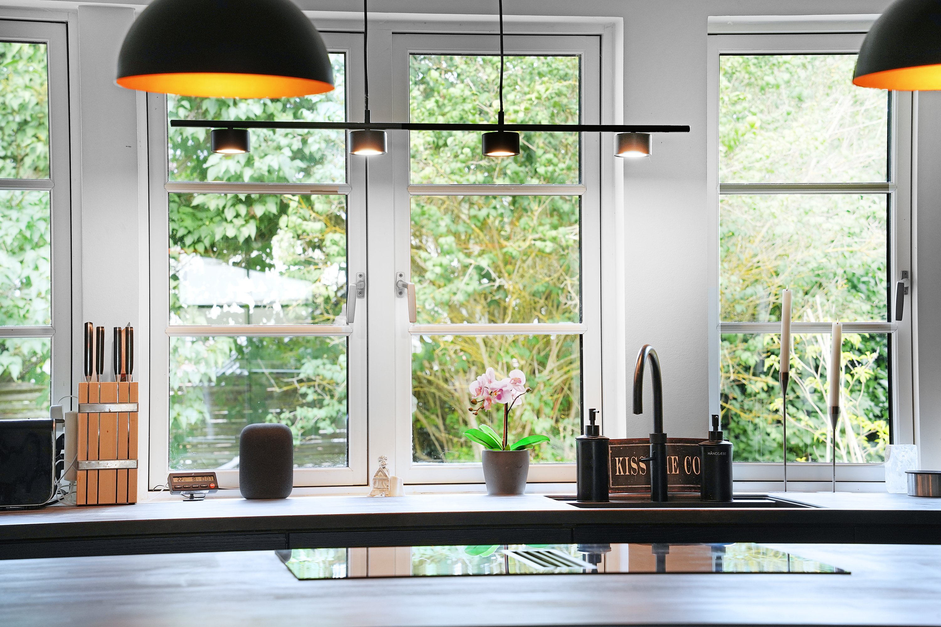 Fremhævet køkken billede i fuldskærmstilstand. Billede af Svalegangen 3, 2680 Solrød Strand