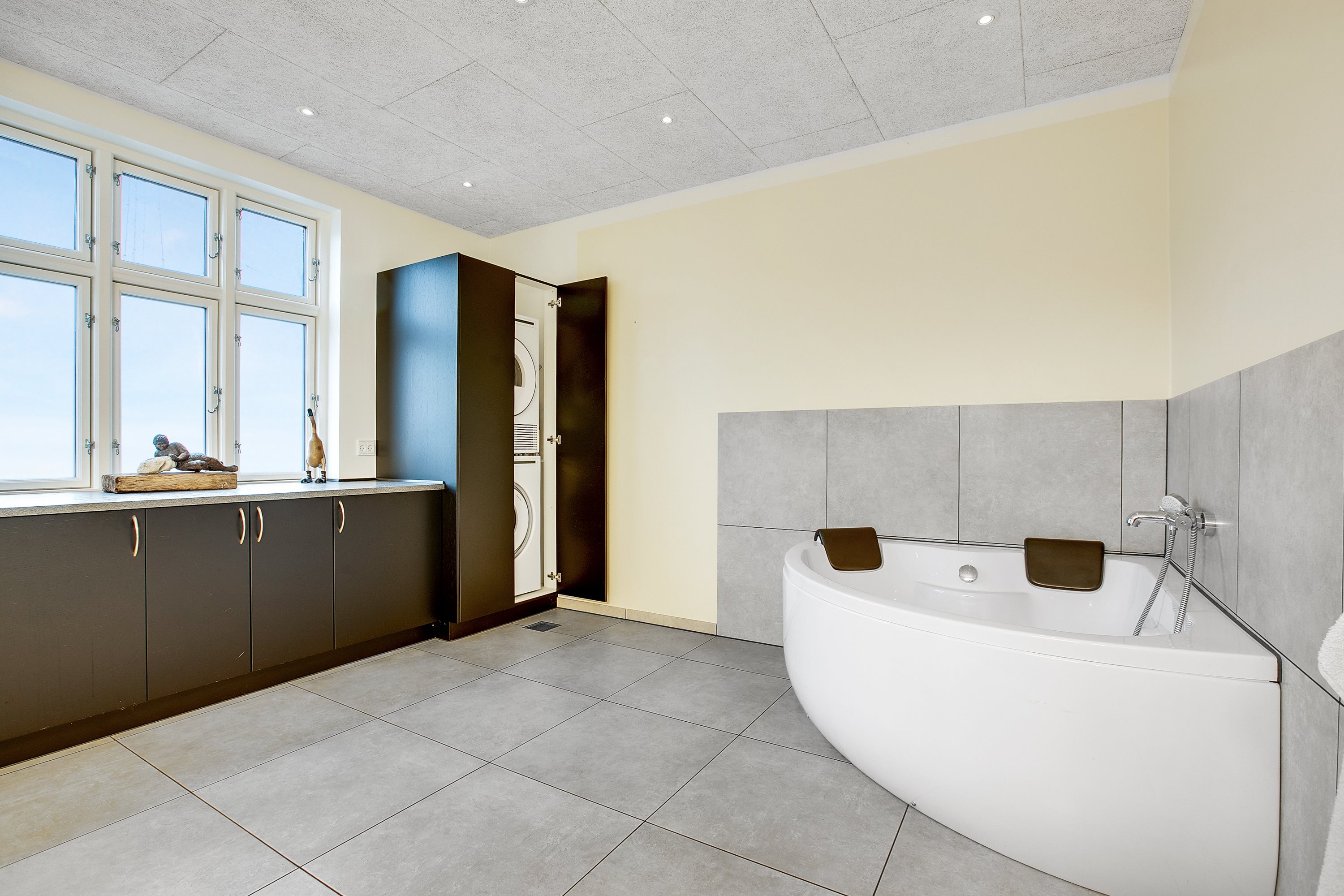 Fremhævet badeværelse billede i fuldskærmstilstand. Billede af Søgade 49, 8500 Grenaa