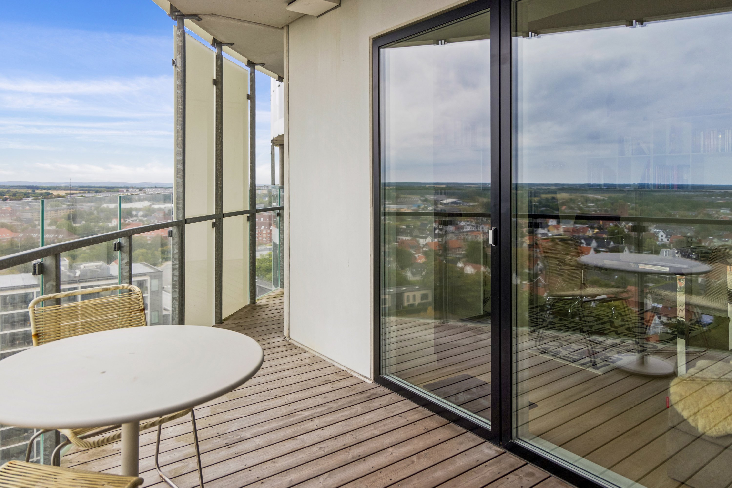 Fremhævet altan billede i fuldskærmstilstand. Billede af Julius Posselts Vej 3A, 15. 2., 9400 Nørresundby