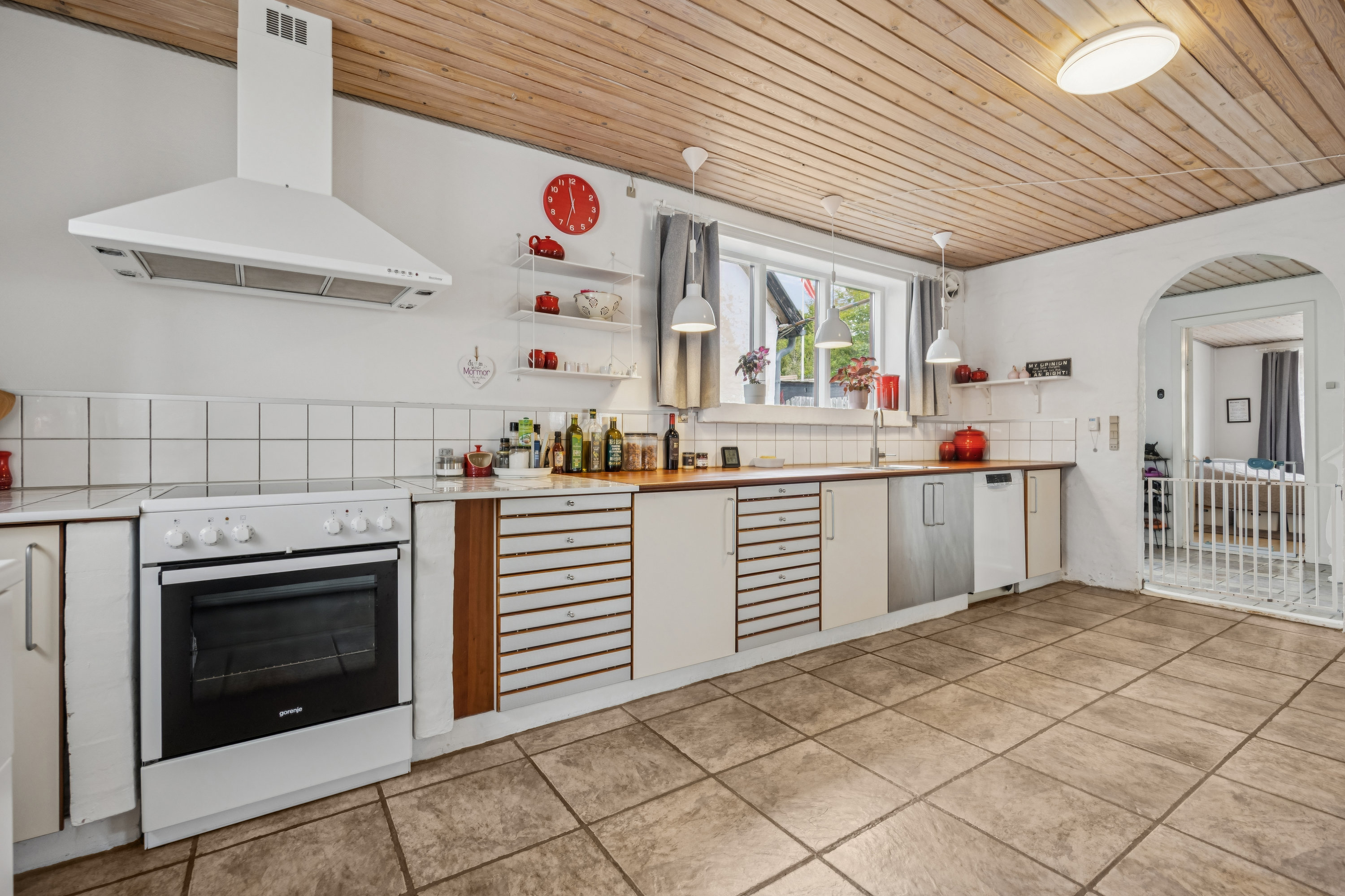 Fremhævet køkken billede i fuldskærmstilstand. Billede af Halsvej 253, Vester Hassing, 9310 Vodskov