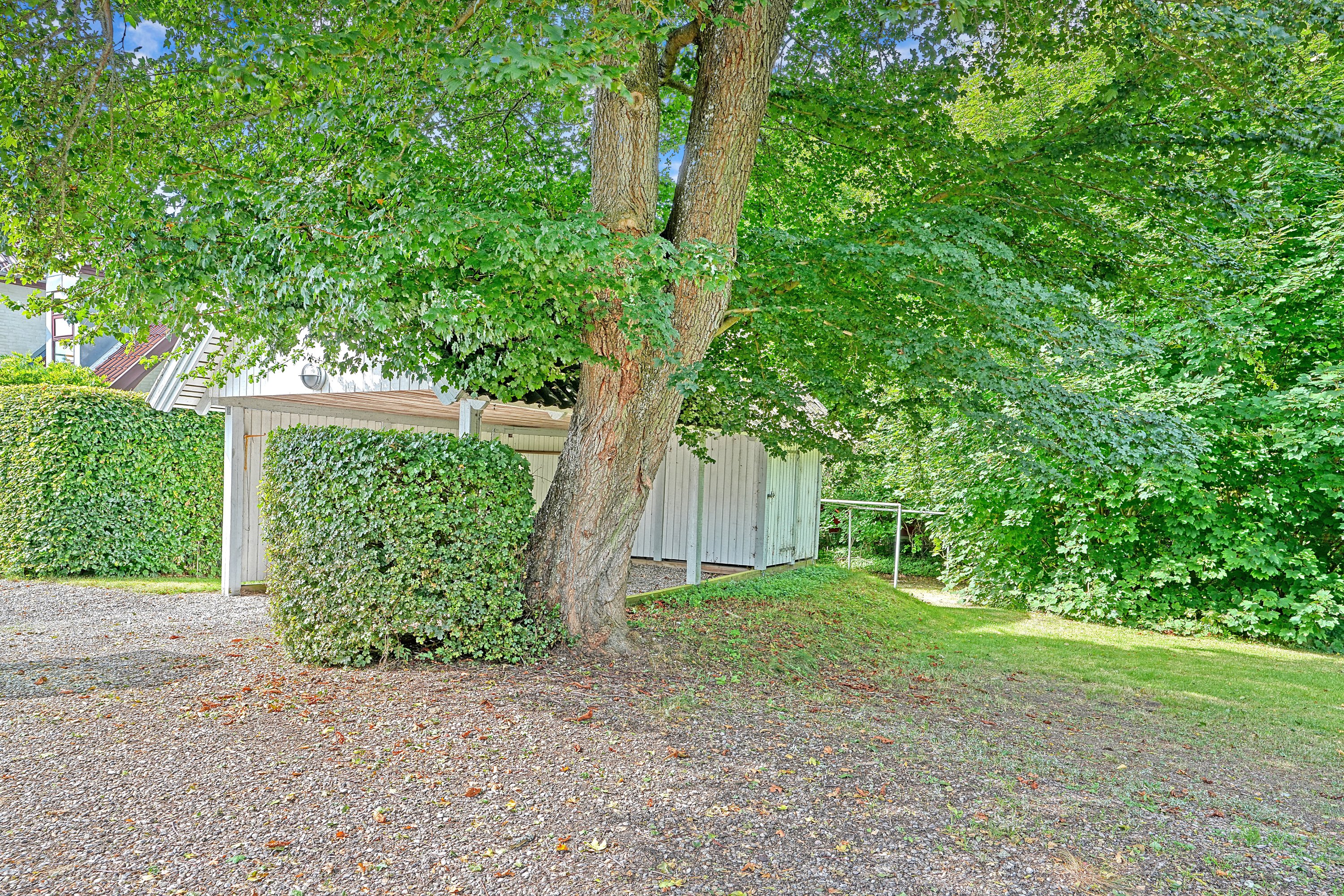 Fremhævet carport billede i fuldskærmstilstand. Billede af Hornebyvej 10A, 3100 Hornbæk