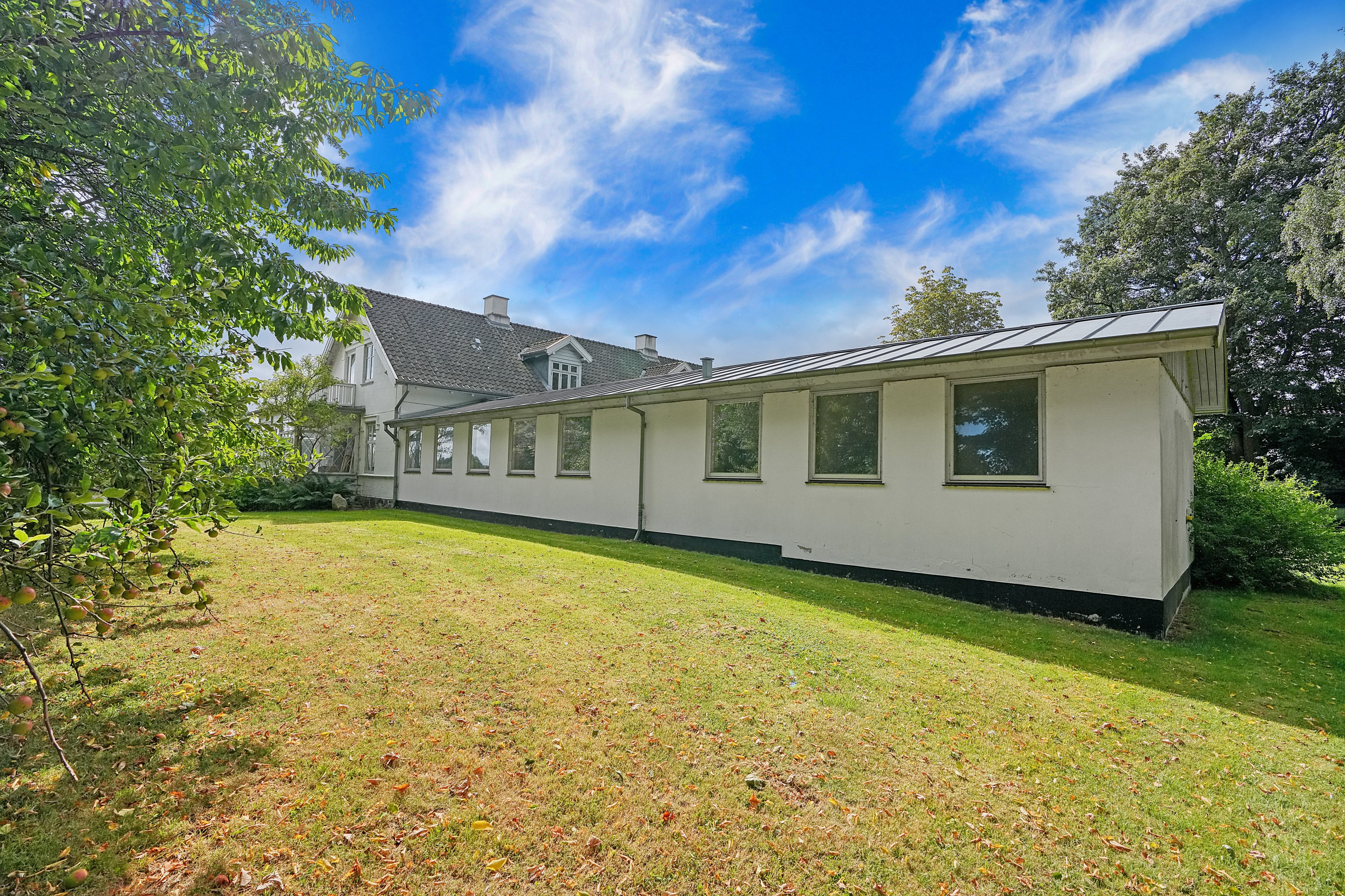 Fremhævet ejendommen konfirmandstue billede i fuldskærmstilstand. Billede af Hornebyvej 10A, 3100 Hornbæk