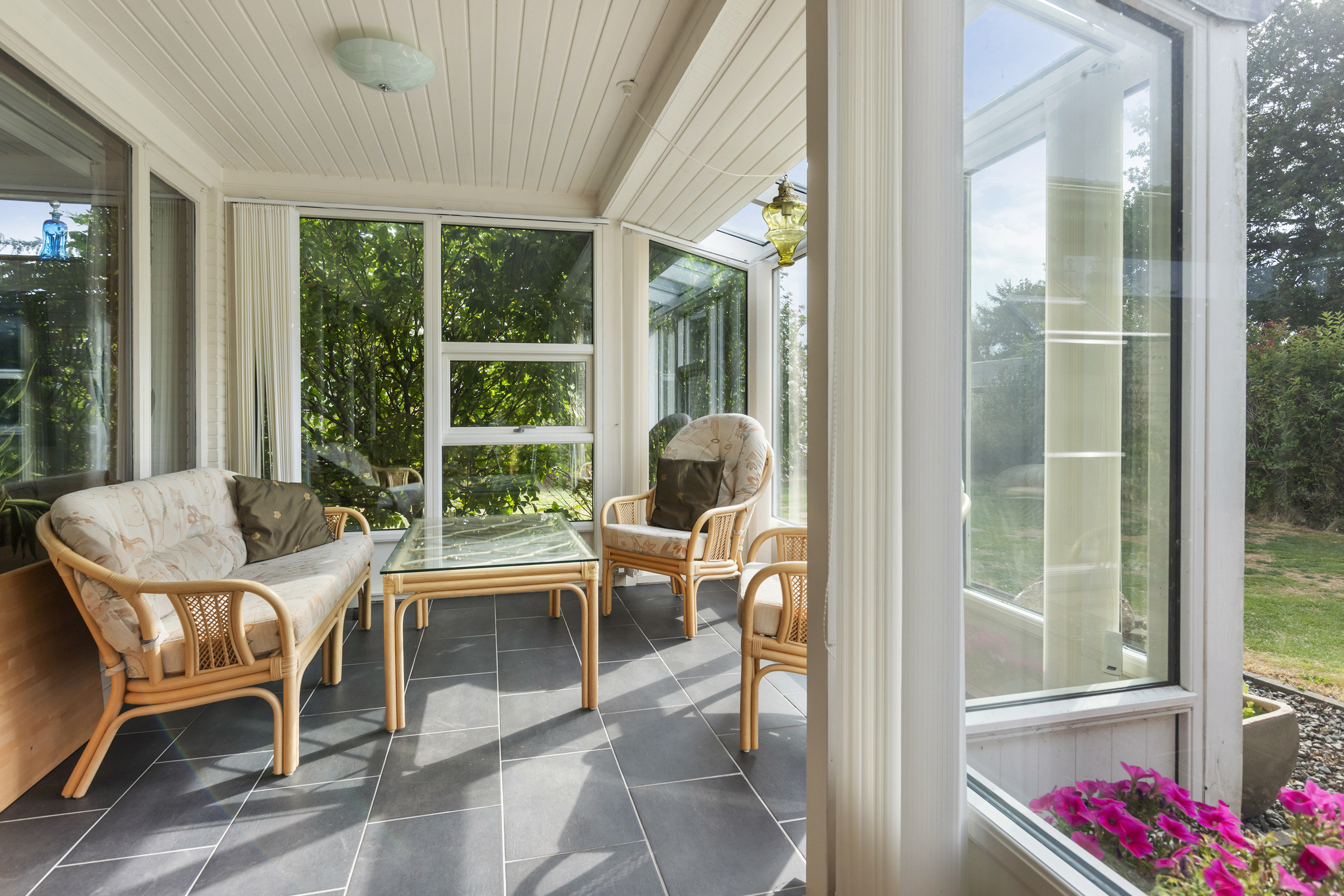 Fremhævet udestue billede i fuldskærmstilstand. Billede af Østerled 7, 9600 Aars