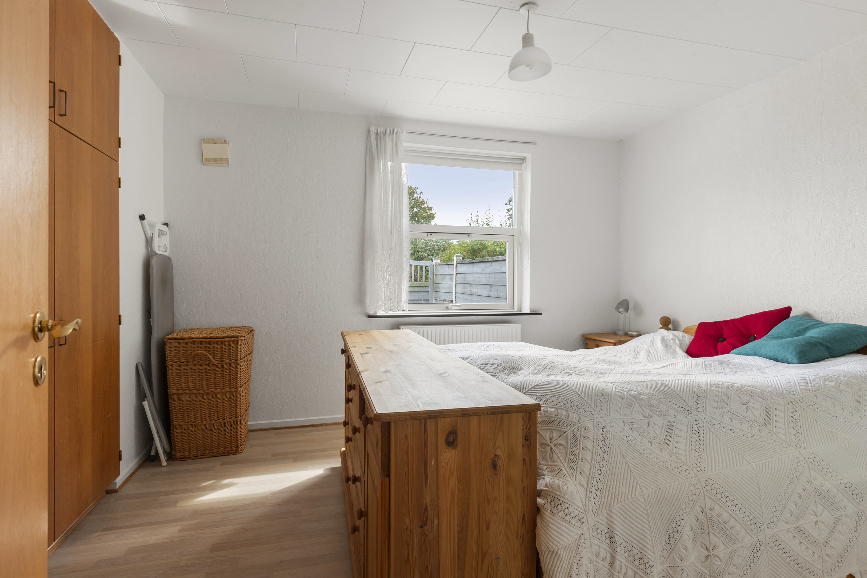 Fremhævet soveværelse billede i fuldskærmstilstand. Billede af Østerled 7, 9600 Aars