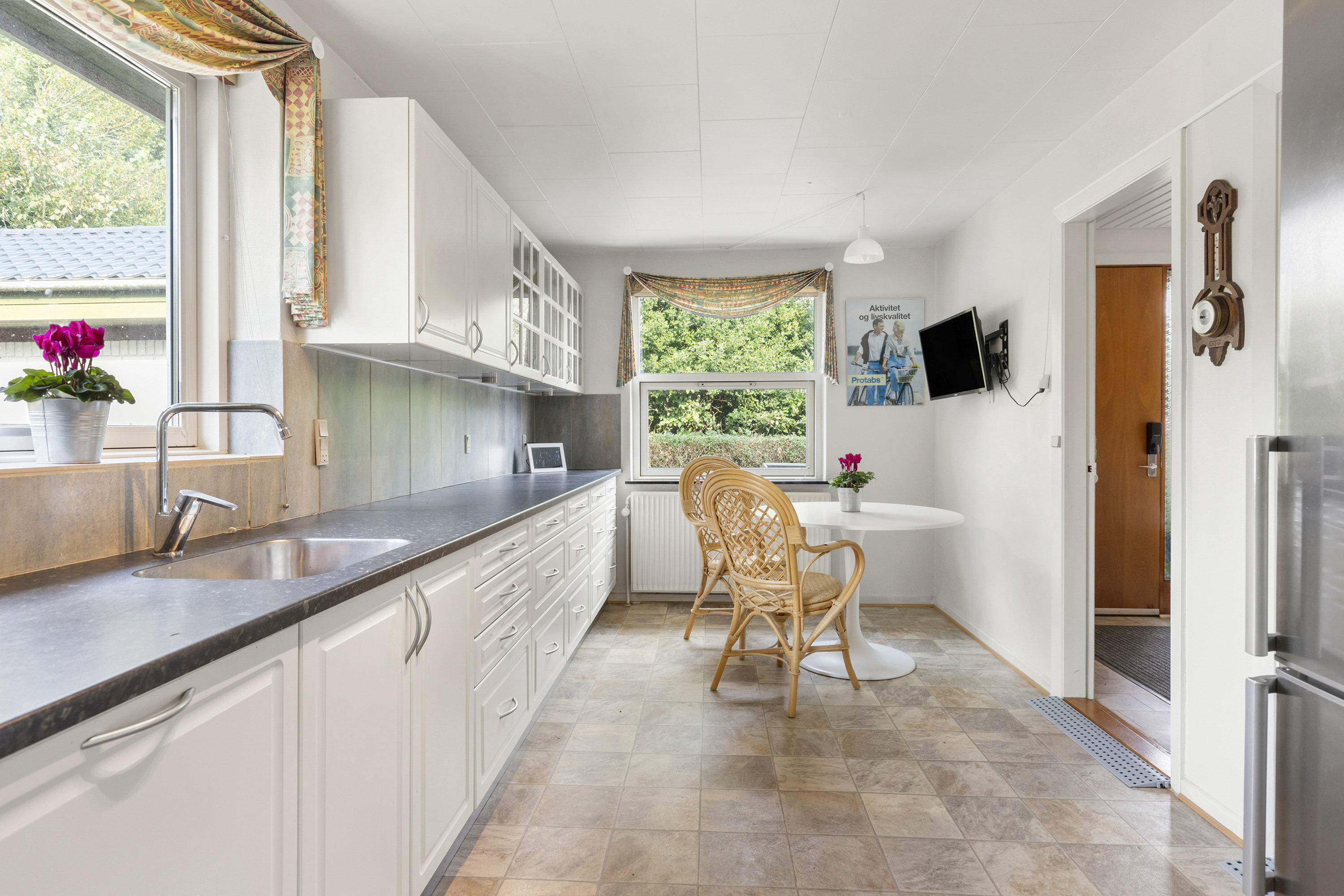 Fremhævet køkken billede i fuldskærmstilstand. Billede af Østerled 7, 9600 Aars