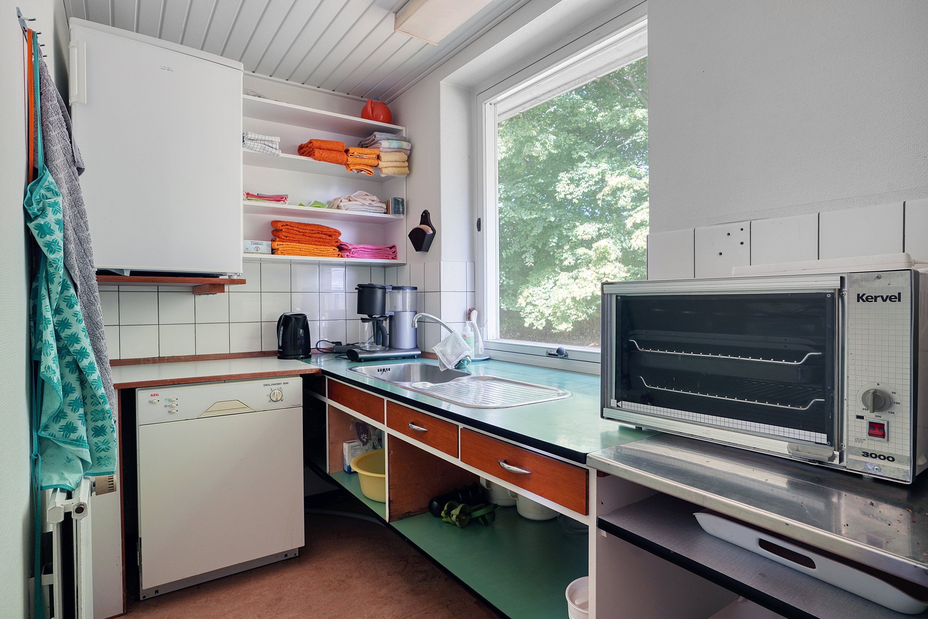 Fremhævet køkken konfirmandstue billede i fuldskærmstilstand. Billede af Hornebyvej 10A, 3100 Hornbæk