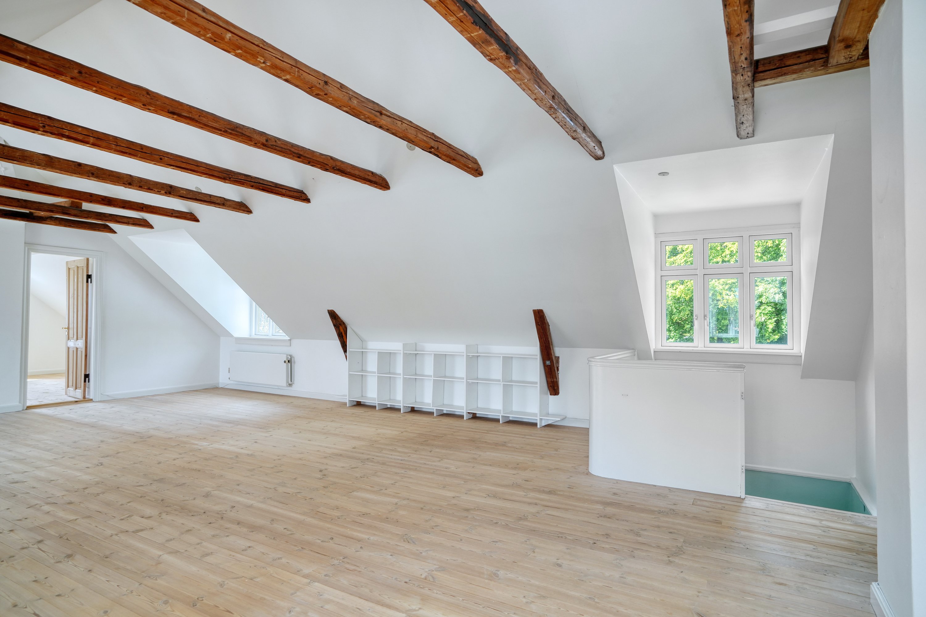 Fremhævet 1. sal billede i fuldskærmstilstand. Billede af Hornebyvej 10A, 3100 Hornbæk