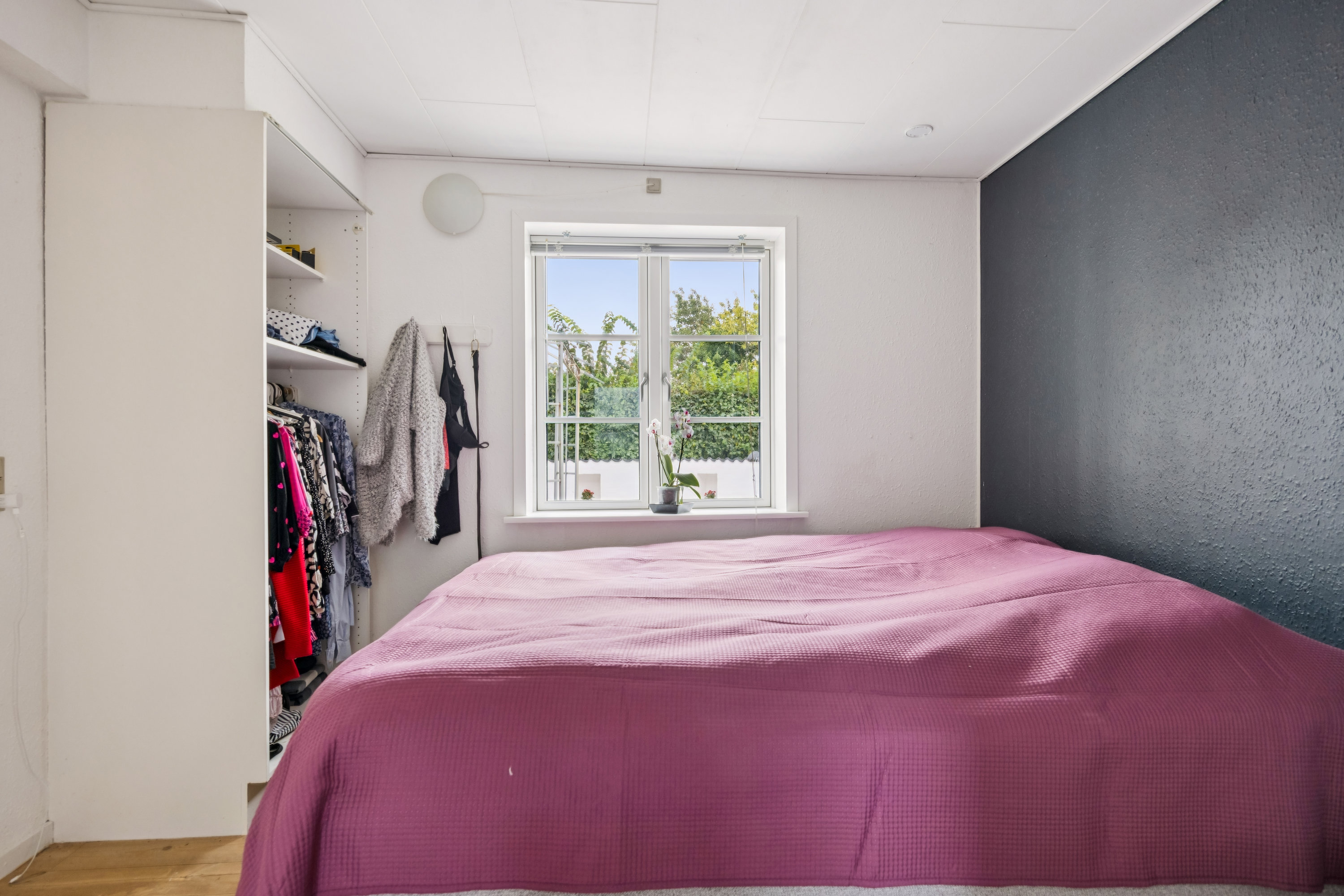 Fremhævet værelse billede i fuldskærmstilstand. Billede af Vodskov Kirkevej 29, 9310 Vodskov