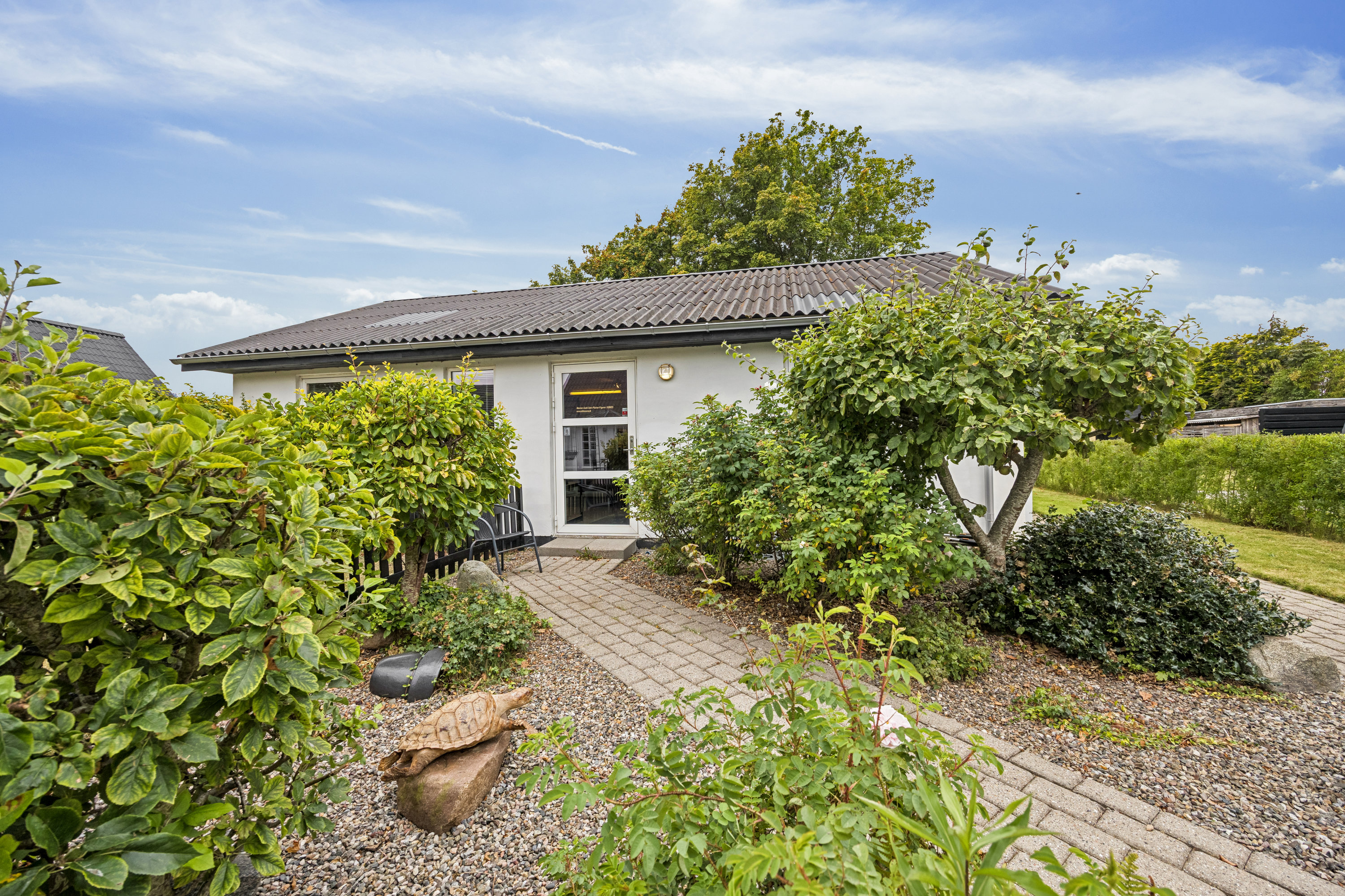 Fremhævet butik billede i fuldskærmstilstand. Billede af Vodskov Kirkevej 29, 9310 Vodskov