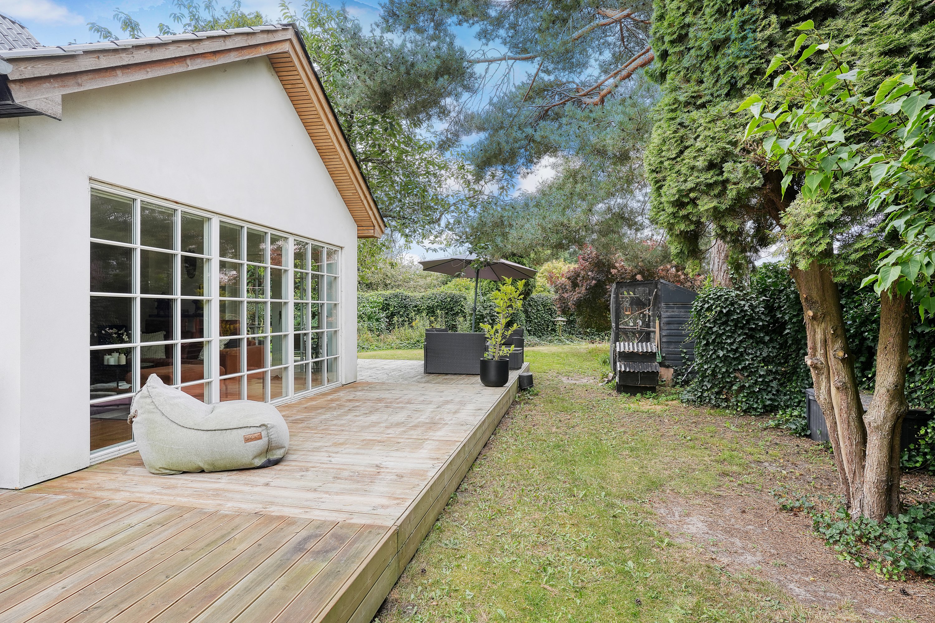 Fremhævet terrasse billede i fuldskærmstilstand. Billede af Svalegangen 3, 2680 Solrød Strand