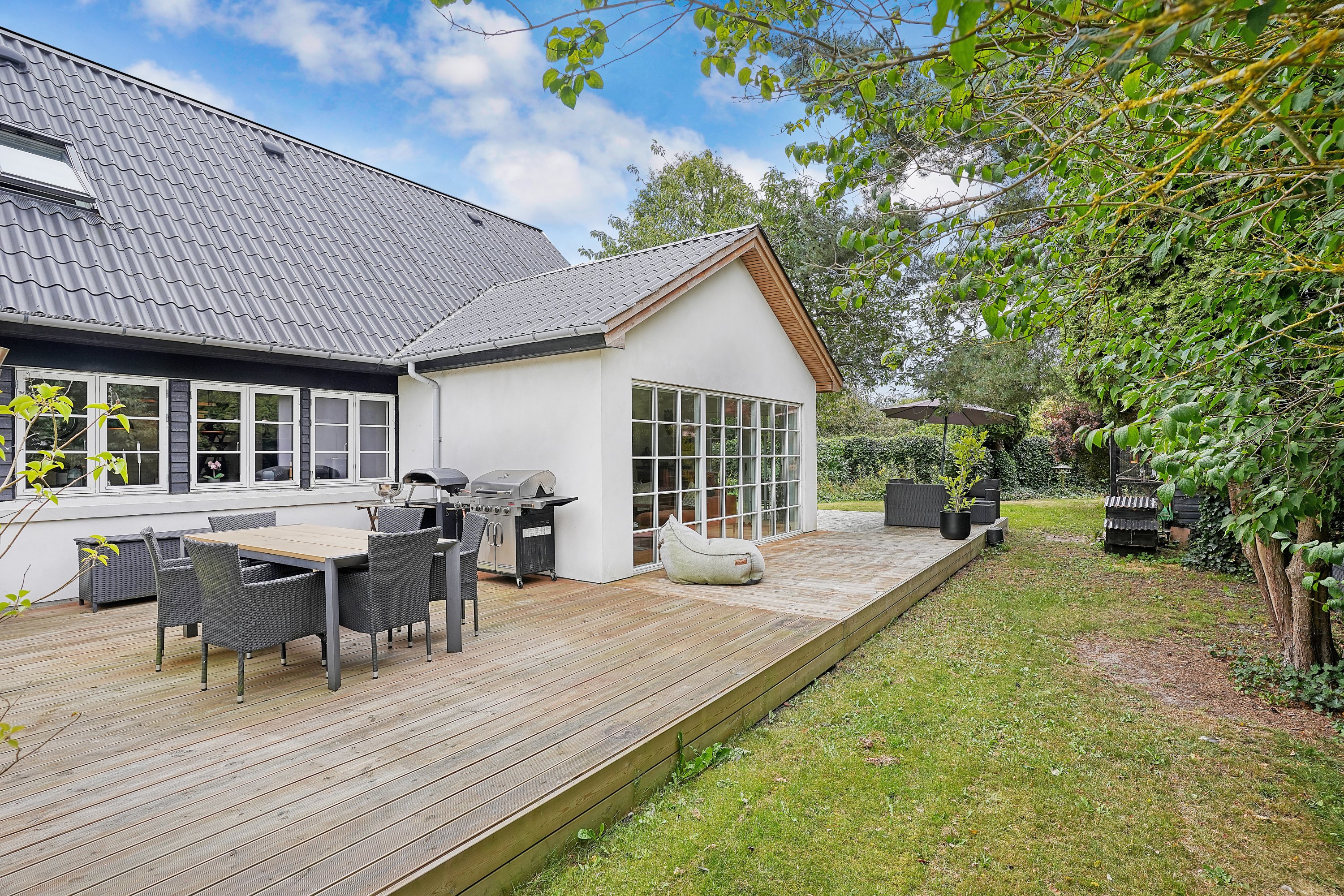 Fremhævet terrasse billede i fuldskærmstilstand. Billede af Svalegangen 3, 2680 Solrød Strand