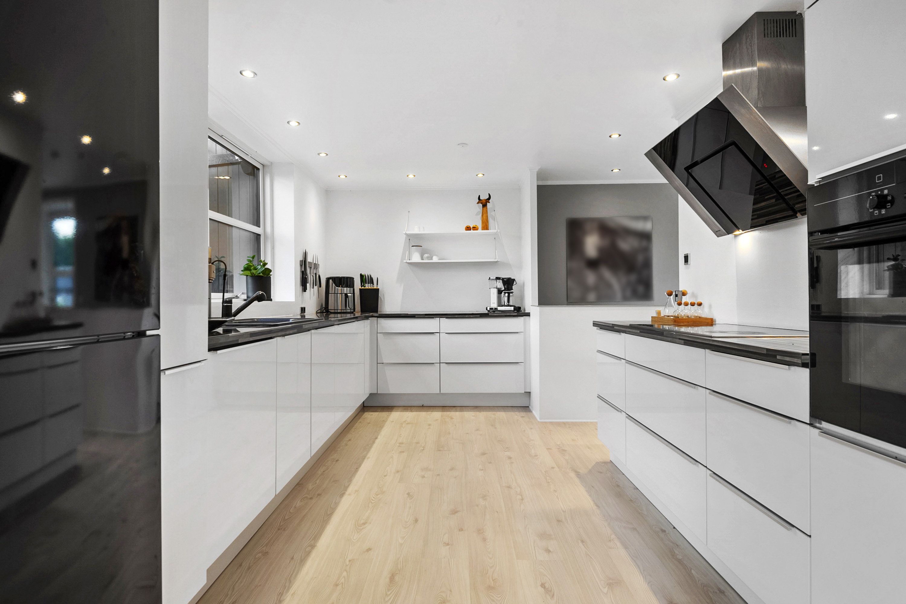 Fremhævet køkken billede i fuldskærmstilstand. Billede af Bryndumvej 5, Tarp, 6715 Esbjerg N