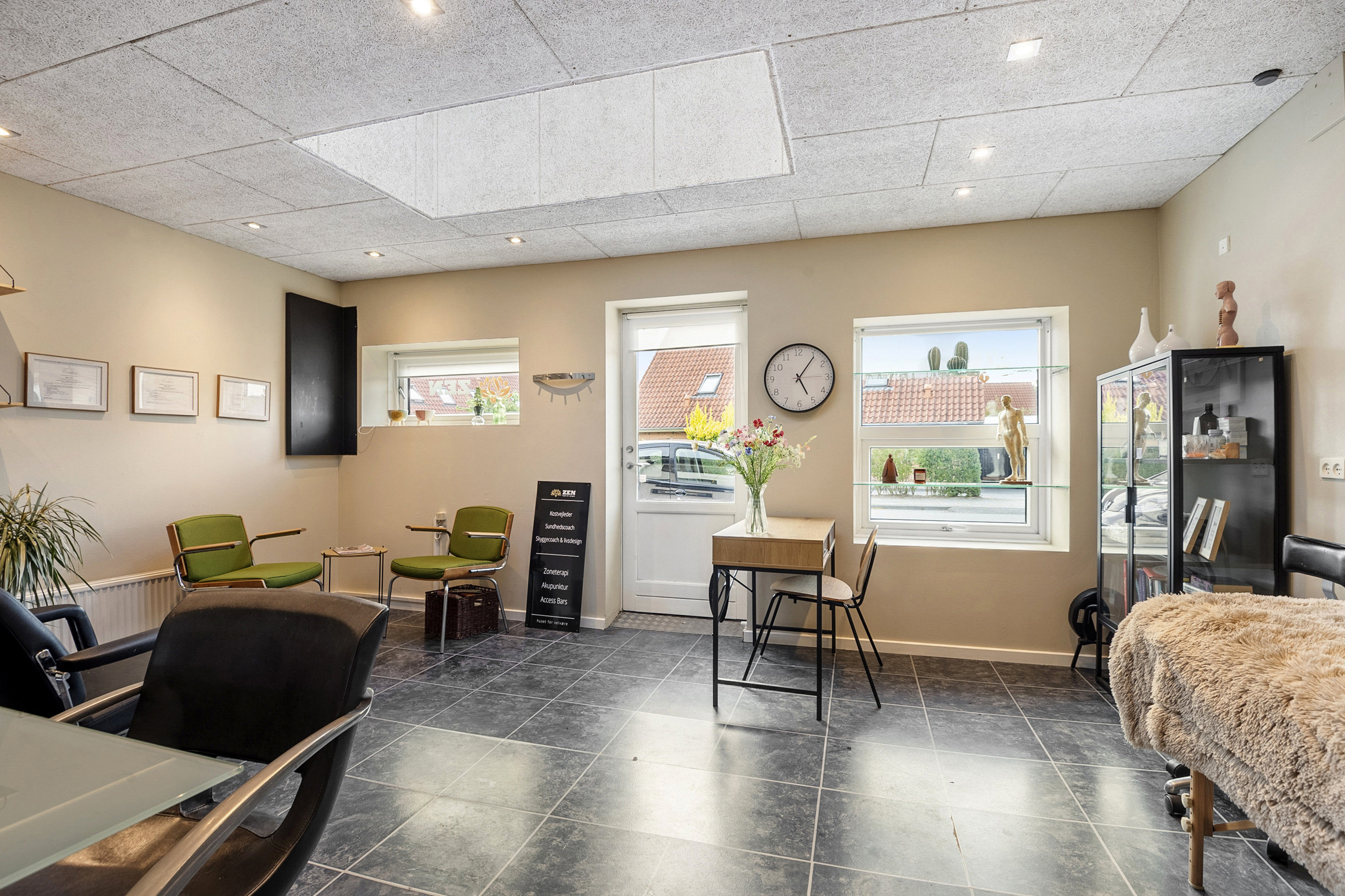 Fremhævet soveværelse billede i fuldskærmstilstand. Billede af Bryndumvej 5, Tarp, 6715 Esbjerg N