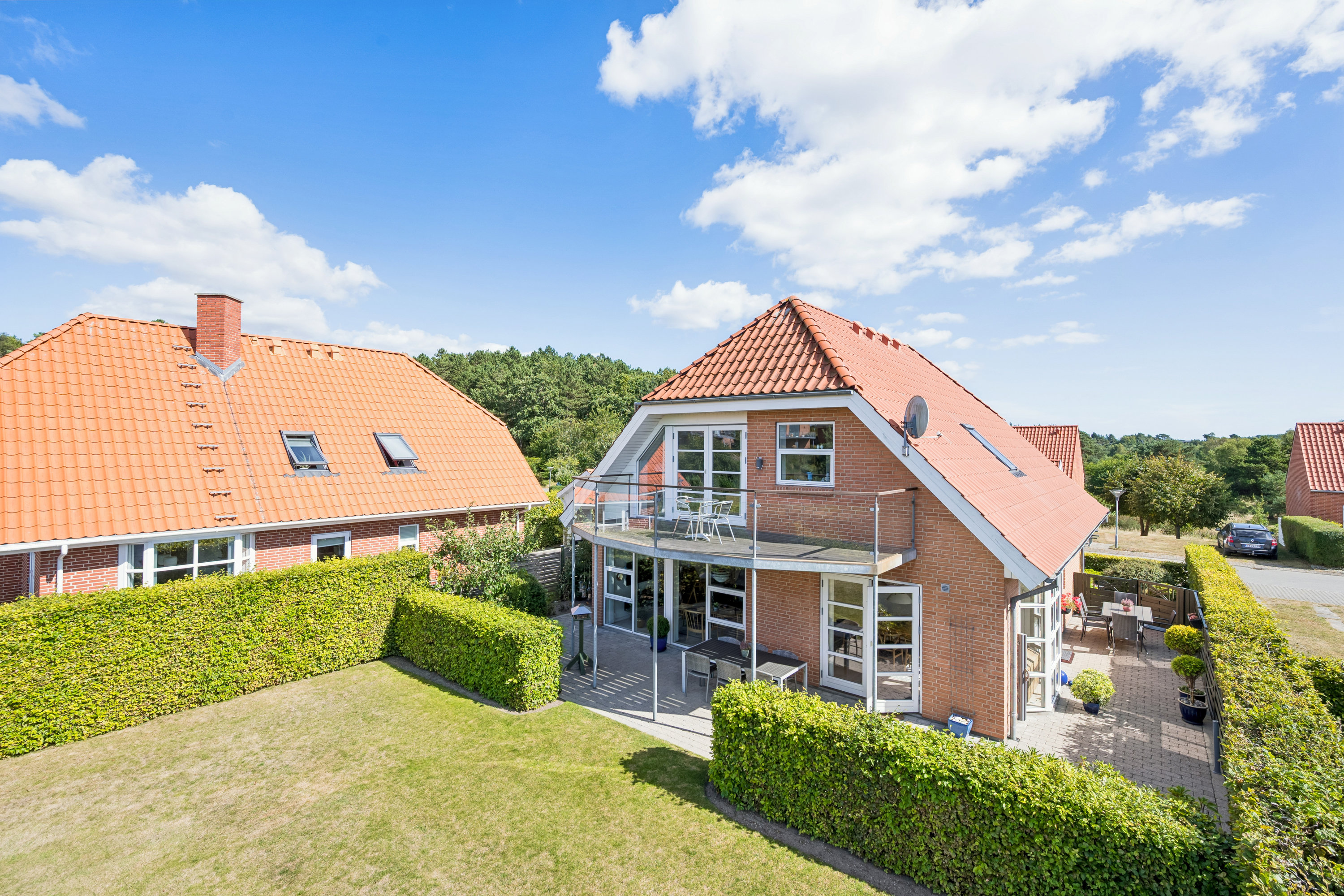 Fremhævet ejendom 1 billede i fuldskærmstilstand. Billede af Strandparken 21, Vibæk Strand, 8400 Ebeltoft