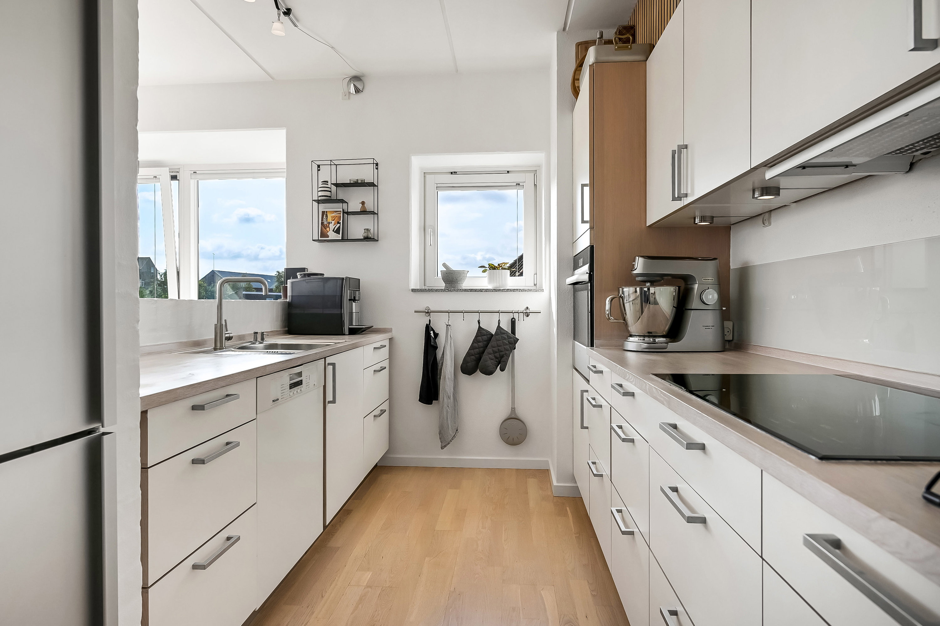 Fremhævet køkken billede i fuldskærmstilstand. Billede af Smedegade 2, 3. th., 7600 Struer