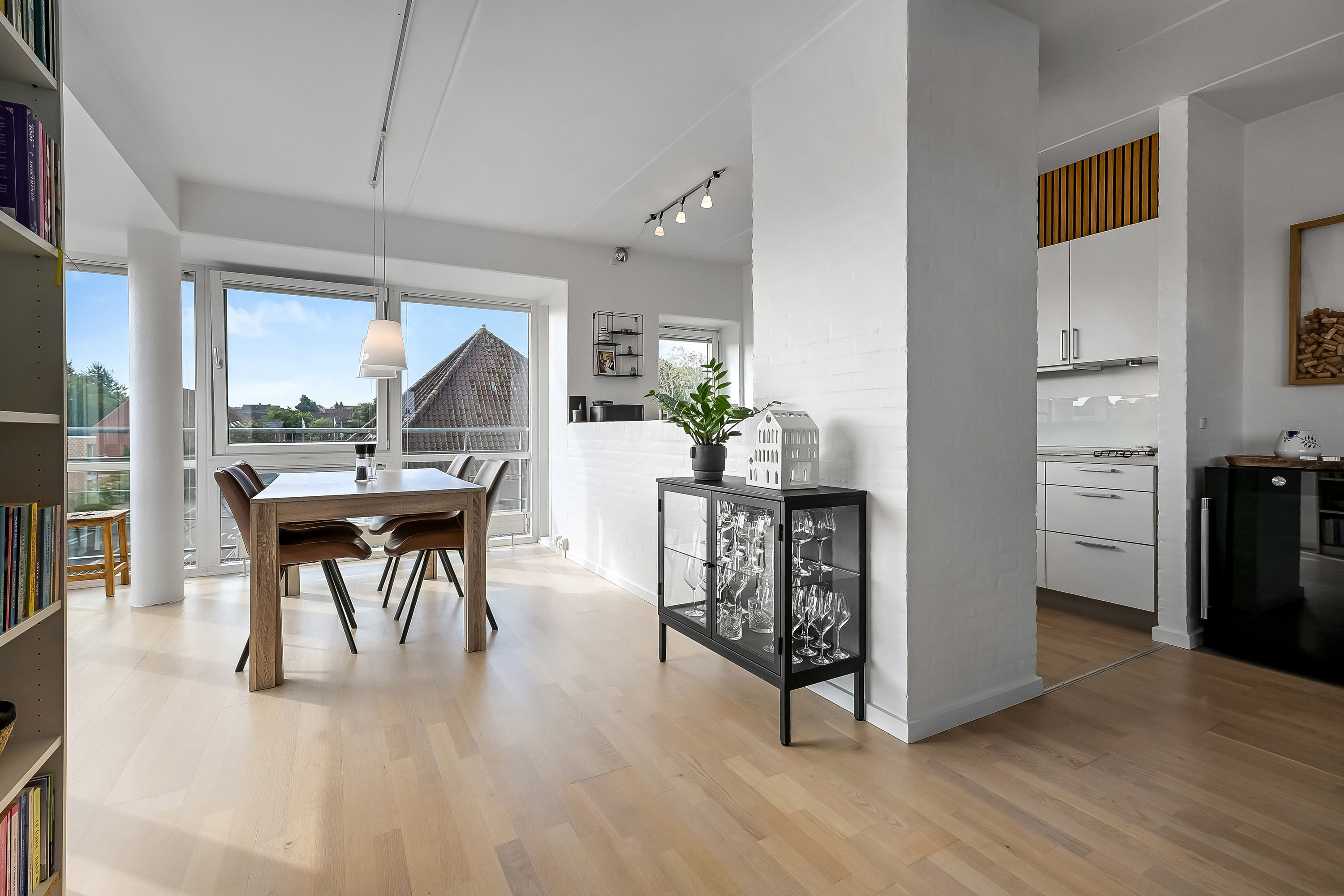 Fremhævet køkken billede i fuldskærmstilstand. Billede af Smedegade 2, 3. th., 7600 Struer