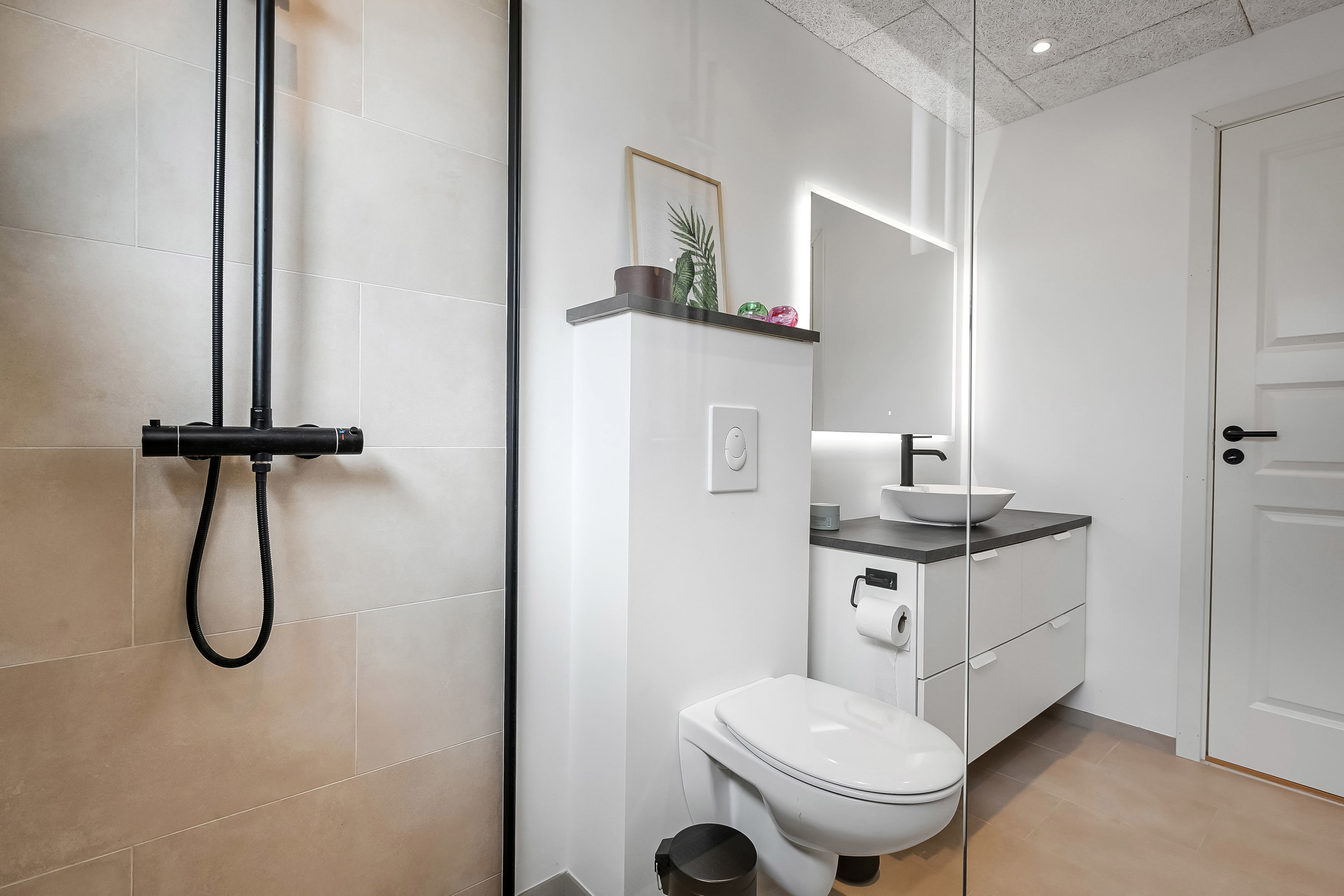 Fremhævet badeværelse billede i fuldskærmstilstand. Billede af Thagårdvej 4, Humlum, 7600 Struer