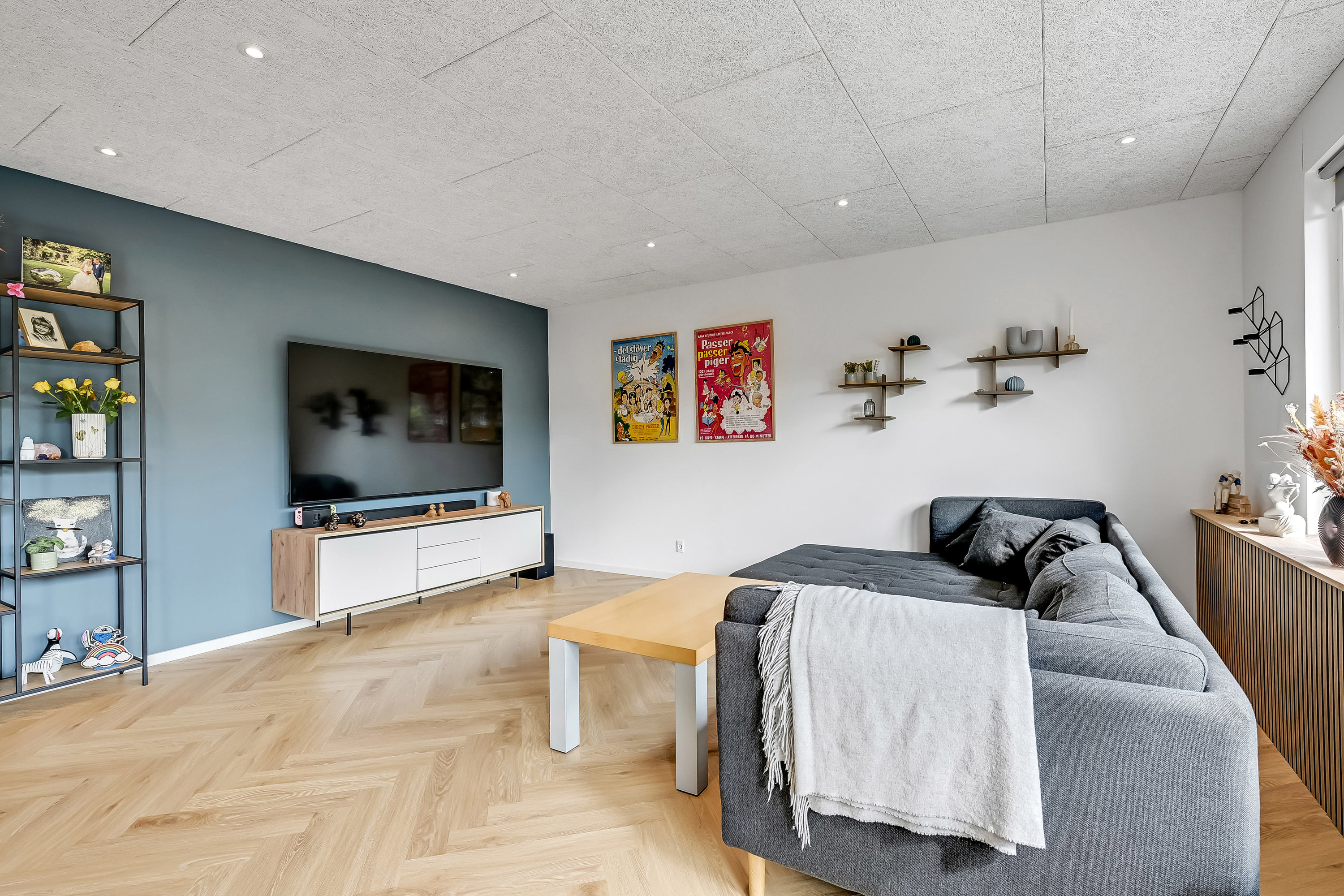 Fremhævet stue billede i fuldskærmstilstand. Billede af Thagårdvej 4, Humlum, 7600 Struer