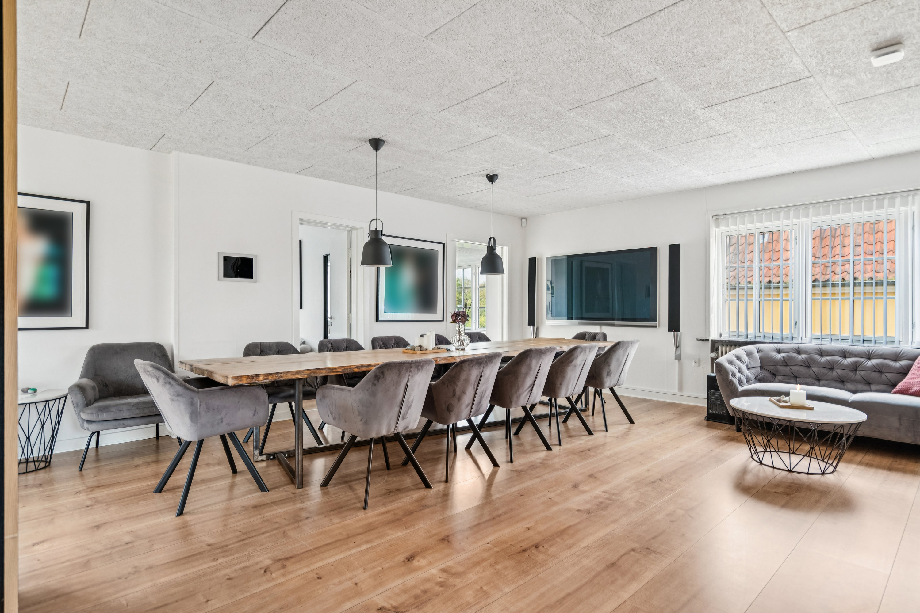 Fremhævet stue billede i fuldskærmstilstand. Billede af Kong Eriks Vej 7A, 9990 Skagen