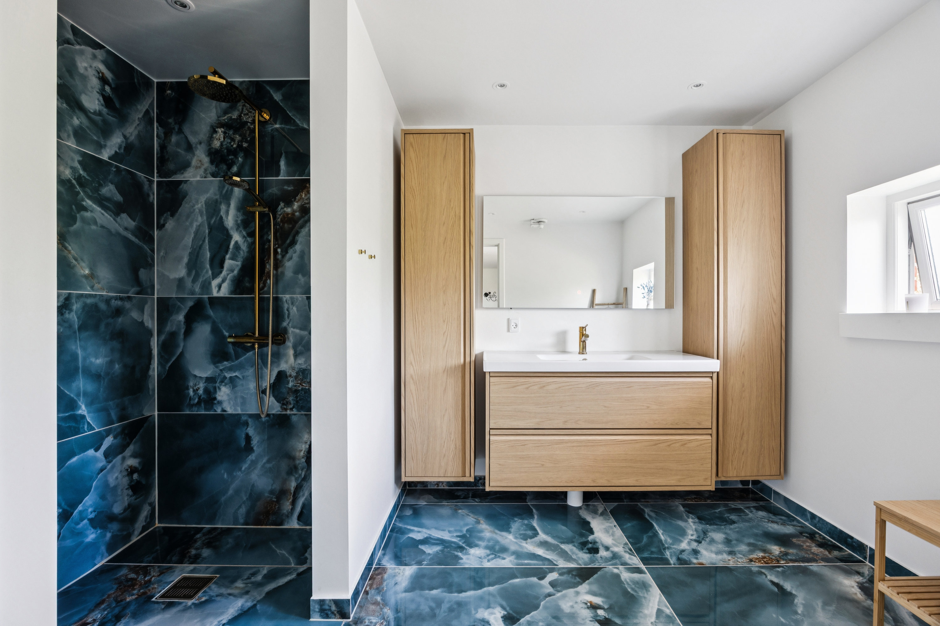 Fremhævet badeværelse billede i fuldskærmstilstand. Billede af Neergaardparken 15, 4140 Borup