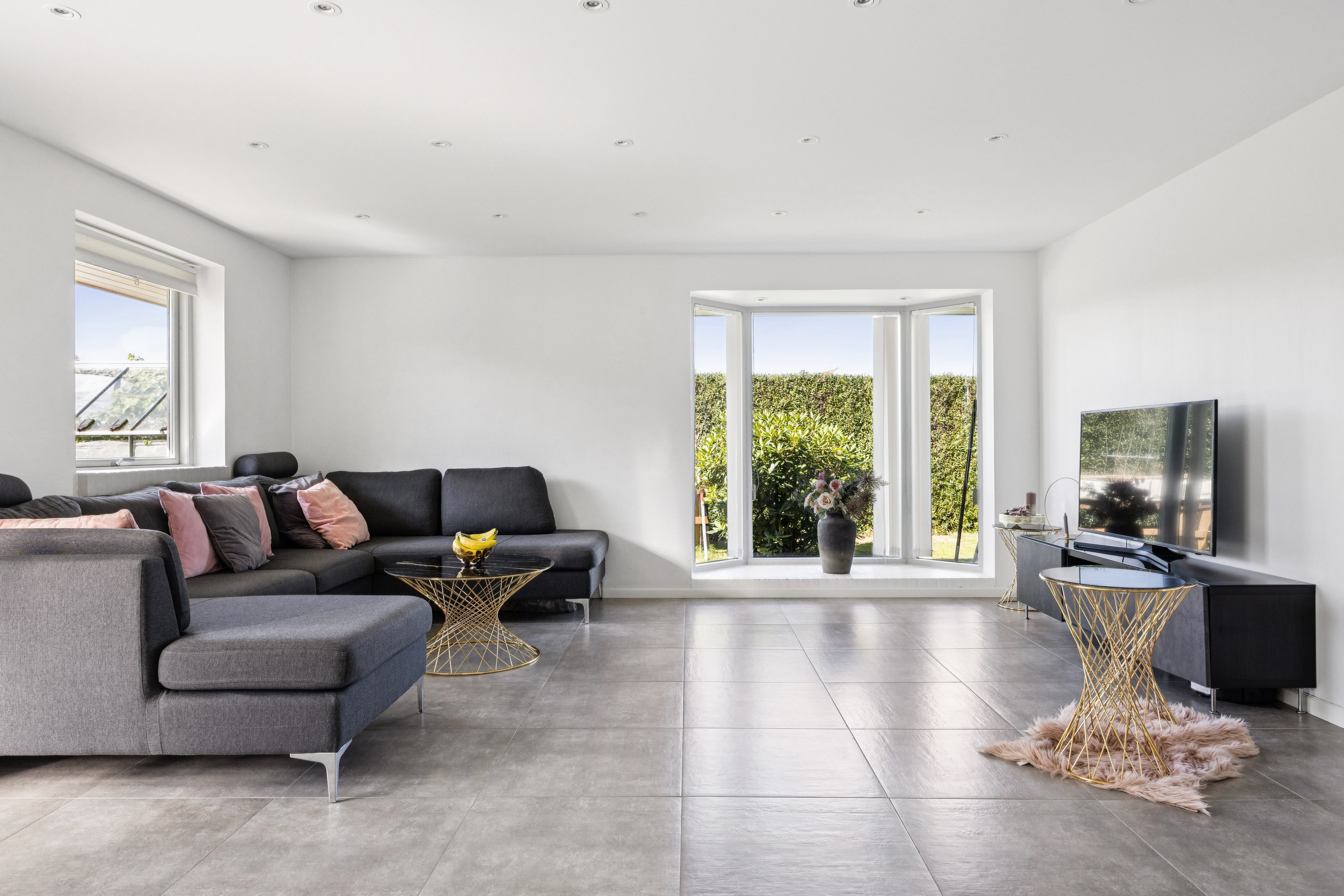 Fremhævet stue billede i fuldskærmstilstand. Billede af Neergaardparken 15, 4140 Borup