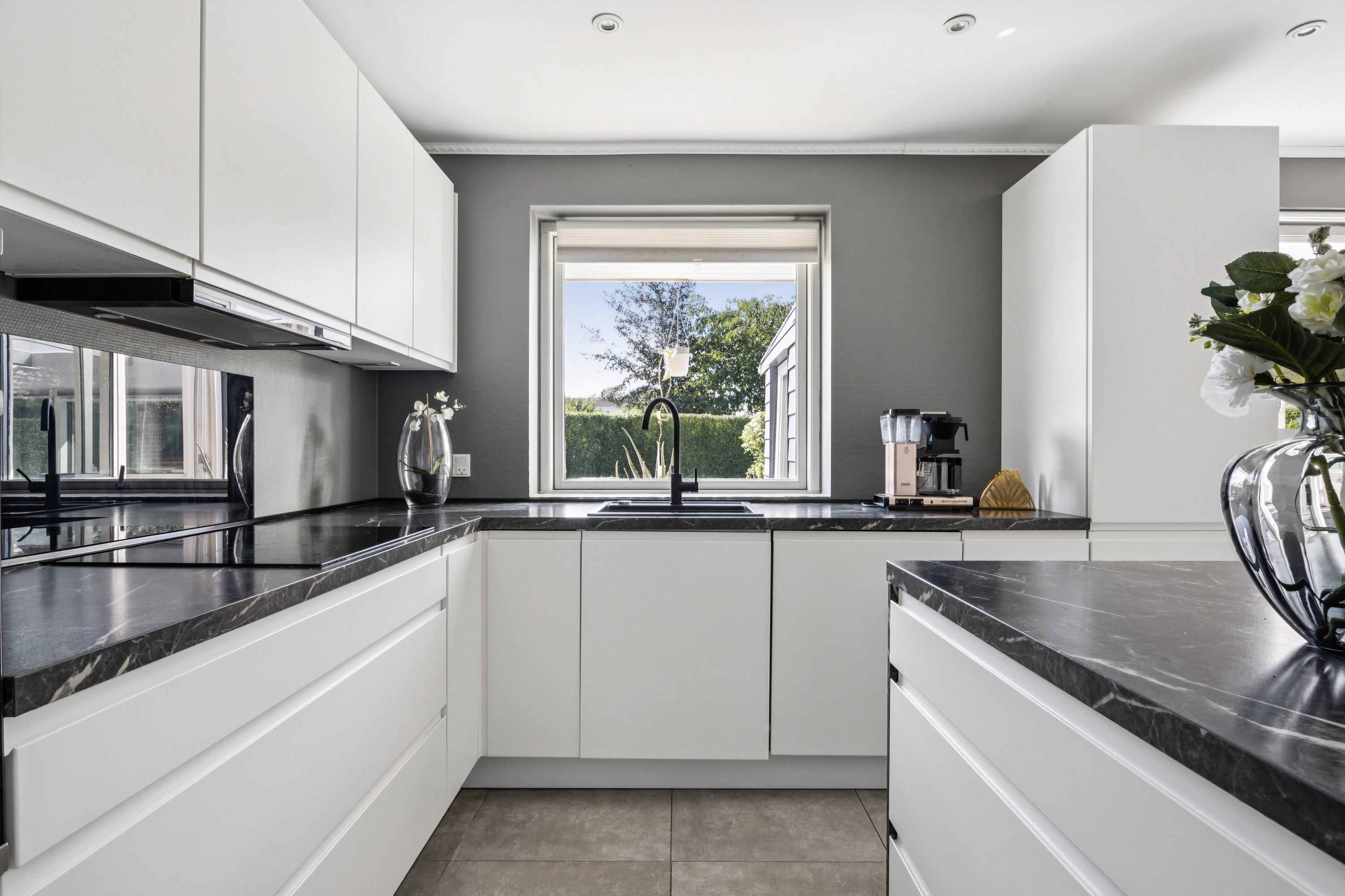 Fremhævet køkken billede i fuldskærmstilstand. Billede af Neergaardparken 15, 4140 Borup