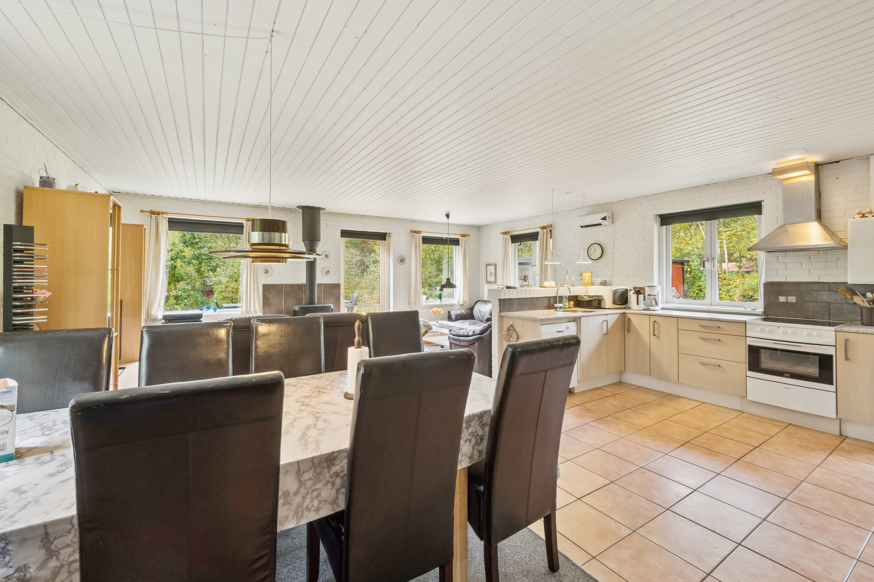 Fremhævet alrum billede i fuldskærmstilstand. Billede af Engelstskovvej 20, Færker Vig, 7884 Fur