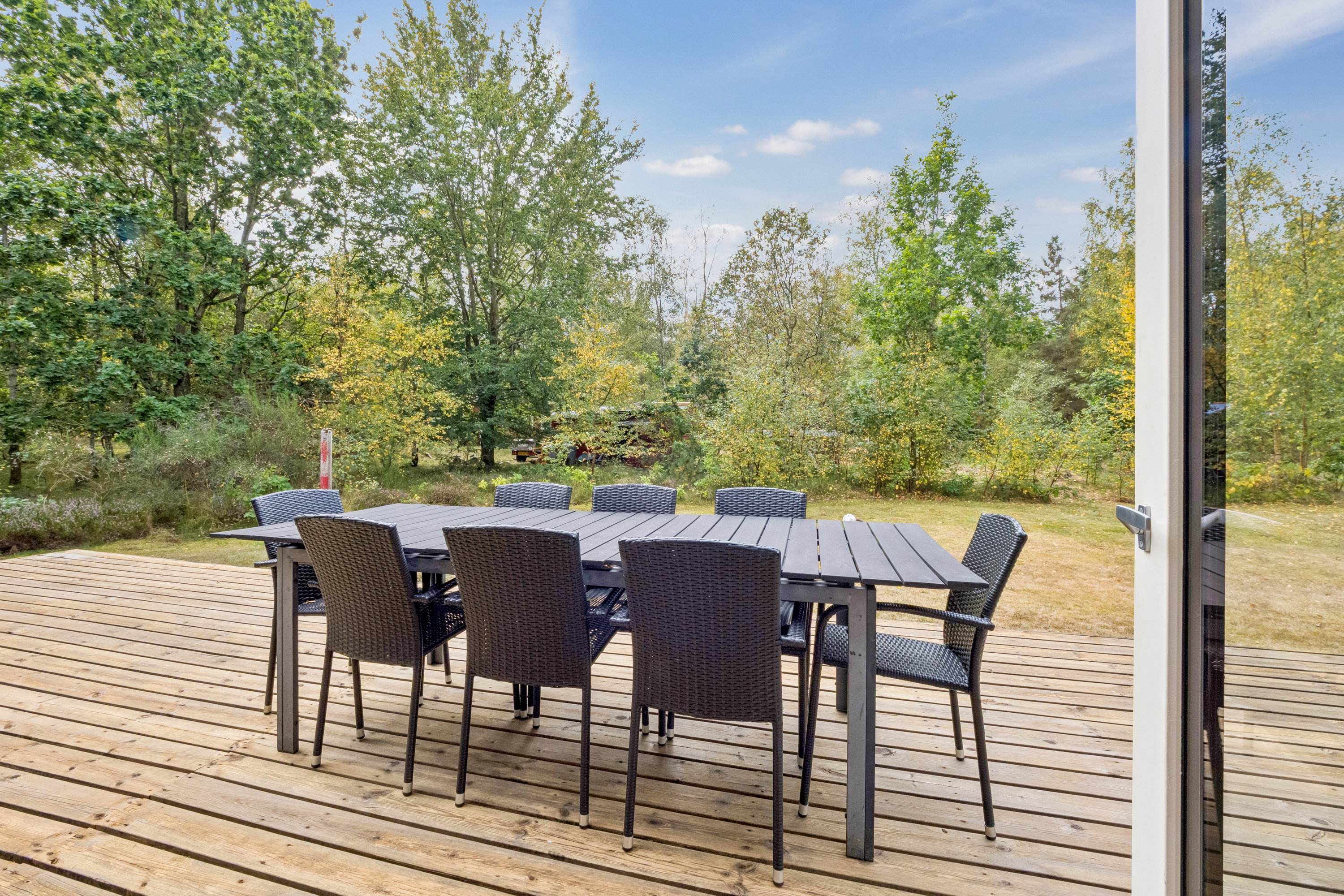 Fremhævet terrasse billede i fuldskærmstilstand. Billede af Engelstskovvej 20, Færker Vig, 7884 Fur