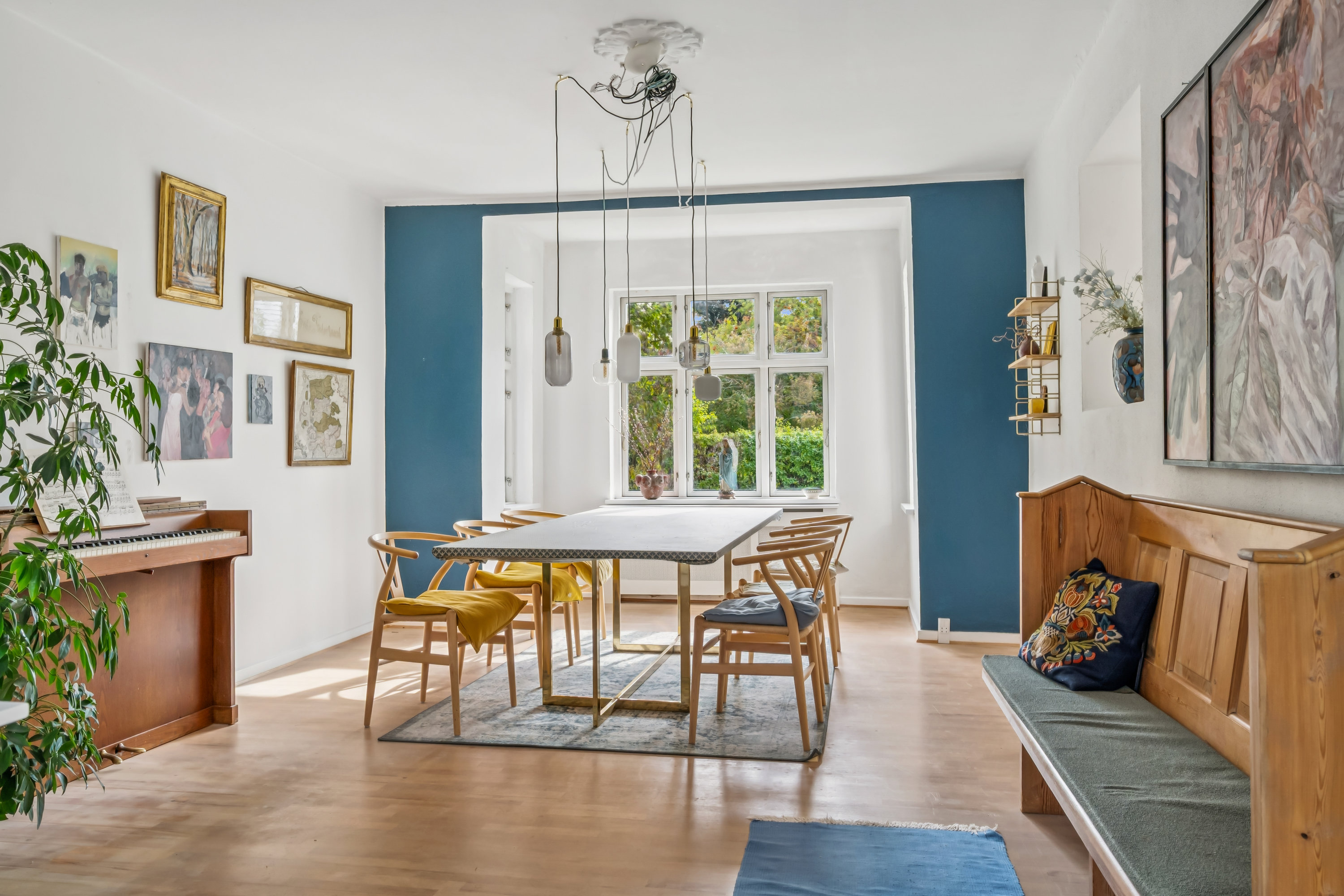 Fremhævet stue billede i fuldskærmstilstand. Billede af Solbakken 15, 8240 Risskov