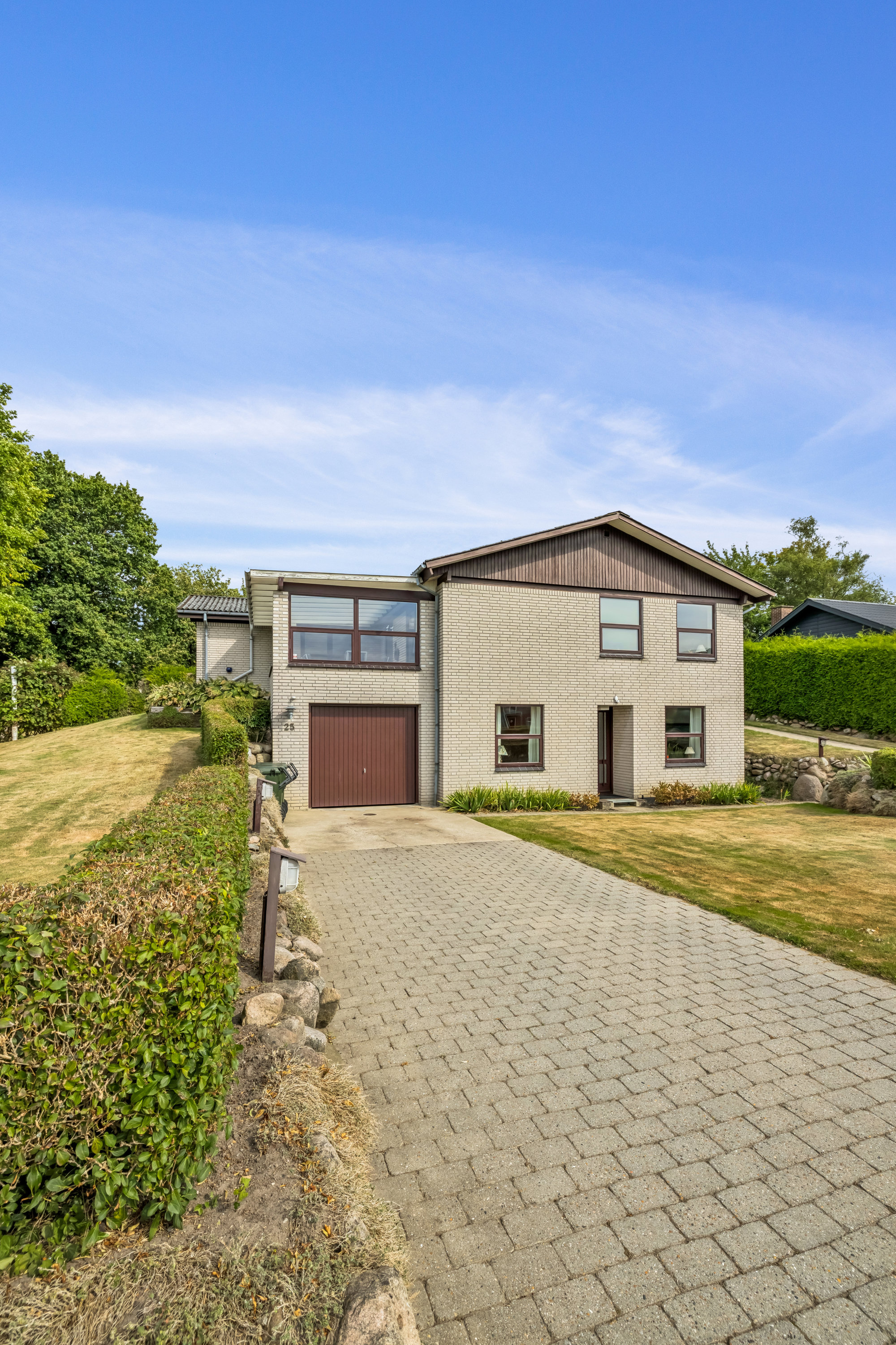 Miniaturebillede 1: ejendom 1. Billede af Engblommevej 25, 8410 Rønde