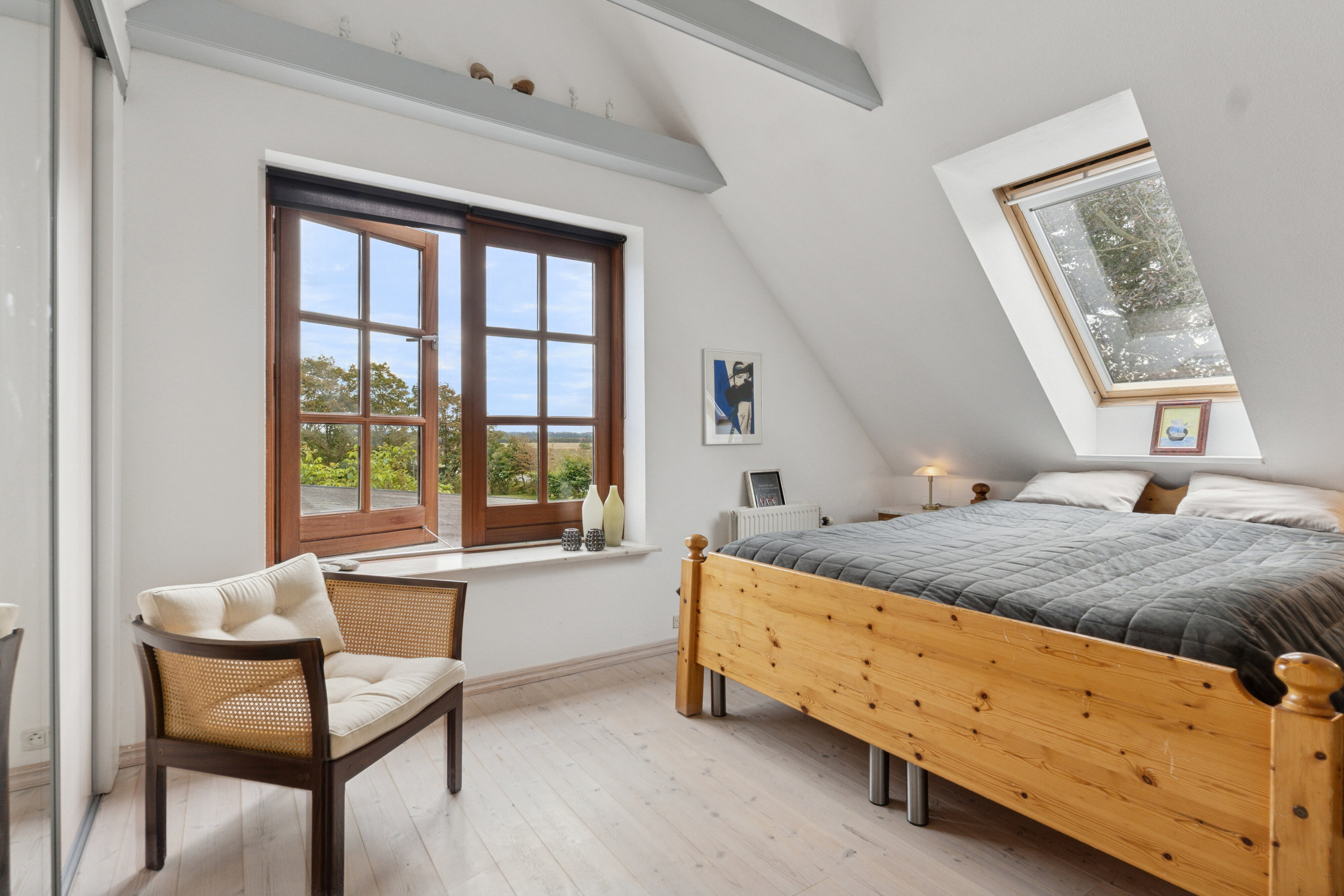 Fremhævet soveværelse billede i fuldskærmstilstand. Billede af Hvirrekærvej 148, Bjergby, 9800 Hjørring