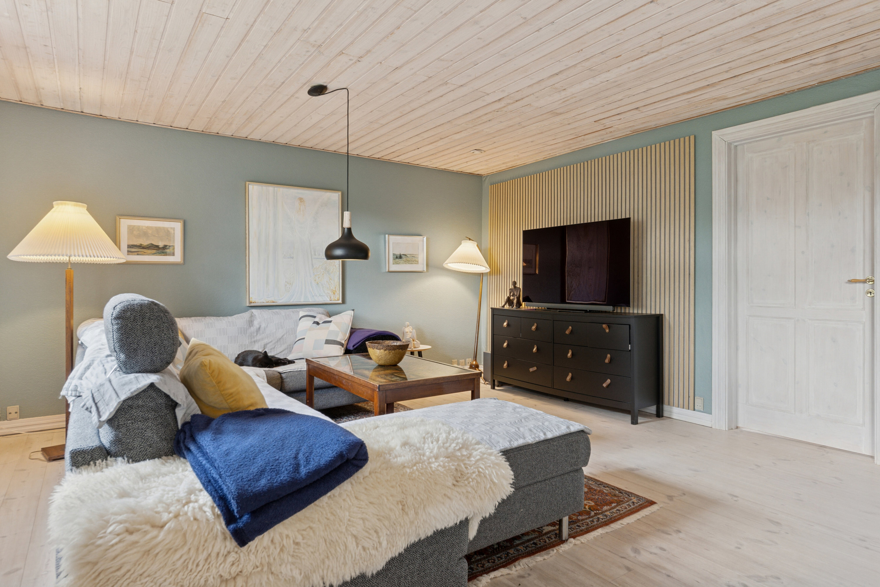 Fremhævet stue billede i fuldskærmstilstand. Billede af Hvirrekærvej 148, Bjergby, 9800 Hjørring