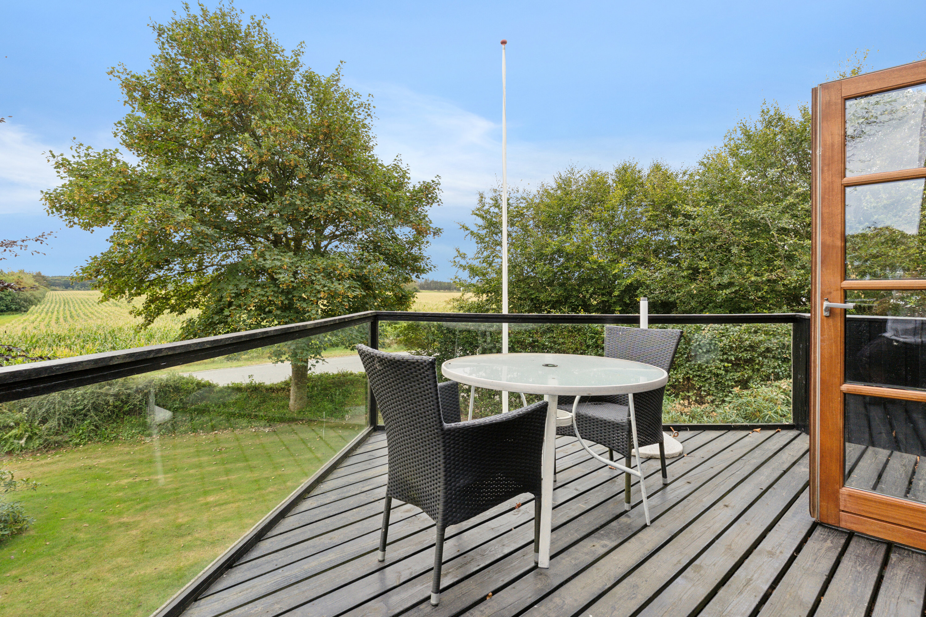 Fremhævet altan billede i fuldskærmstilstand. Billede af Hvirrekærvej 148, Bjergby, 9800 Hjørring