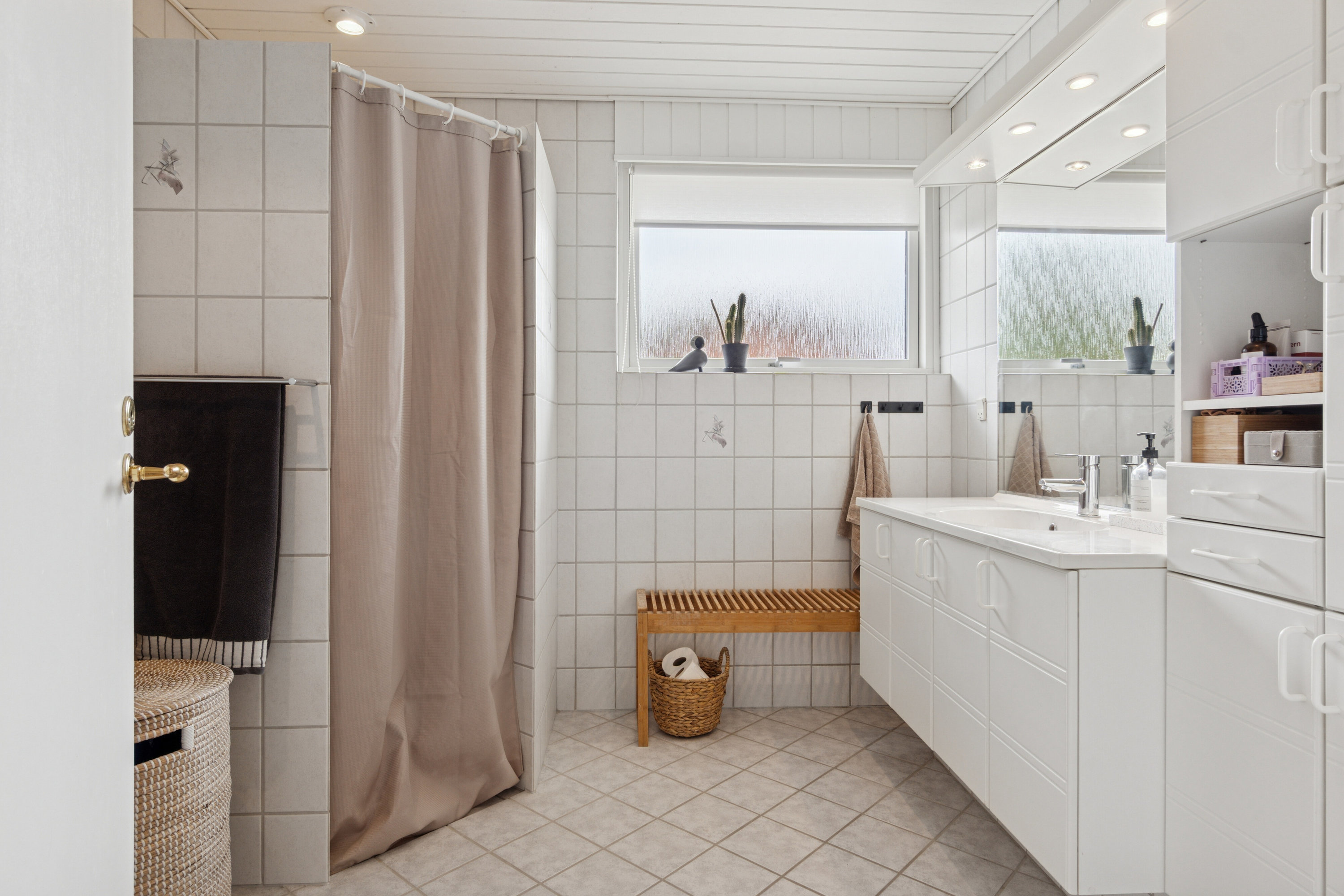 Fremhævet badeværelse billede i fuldskærmstilstand. Billede af Markvænget 12C, Tingstrup, 7700 Thisted