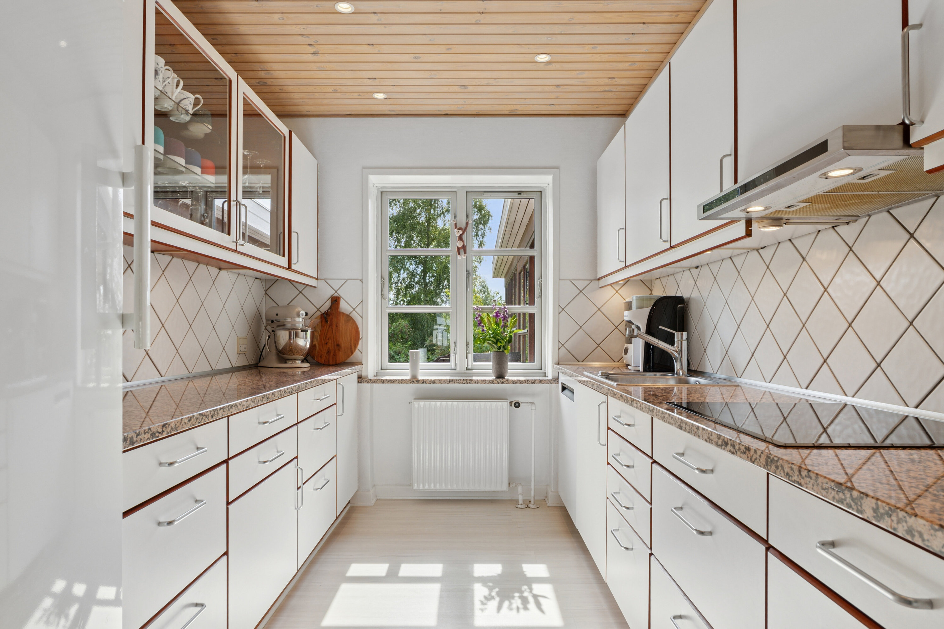 Fremhævet køkken billede i fuldskærmstilstand. Billede af Stationsvej 68, 5771 Stenstrup