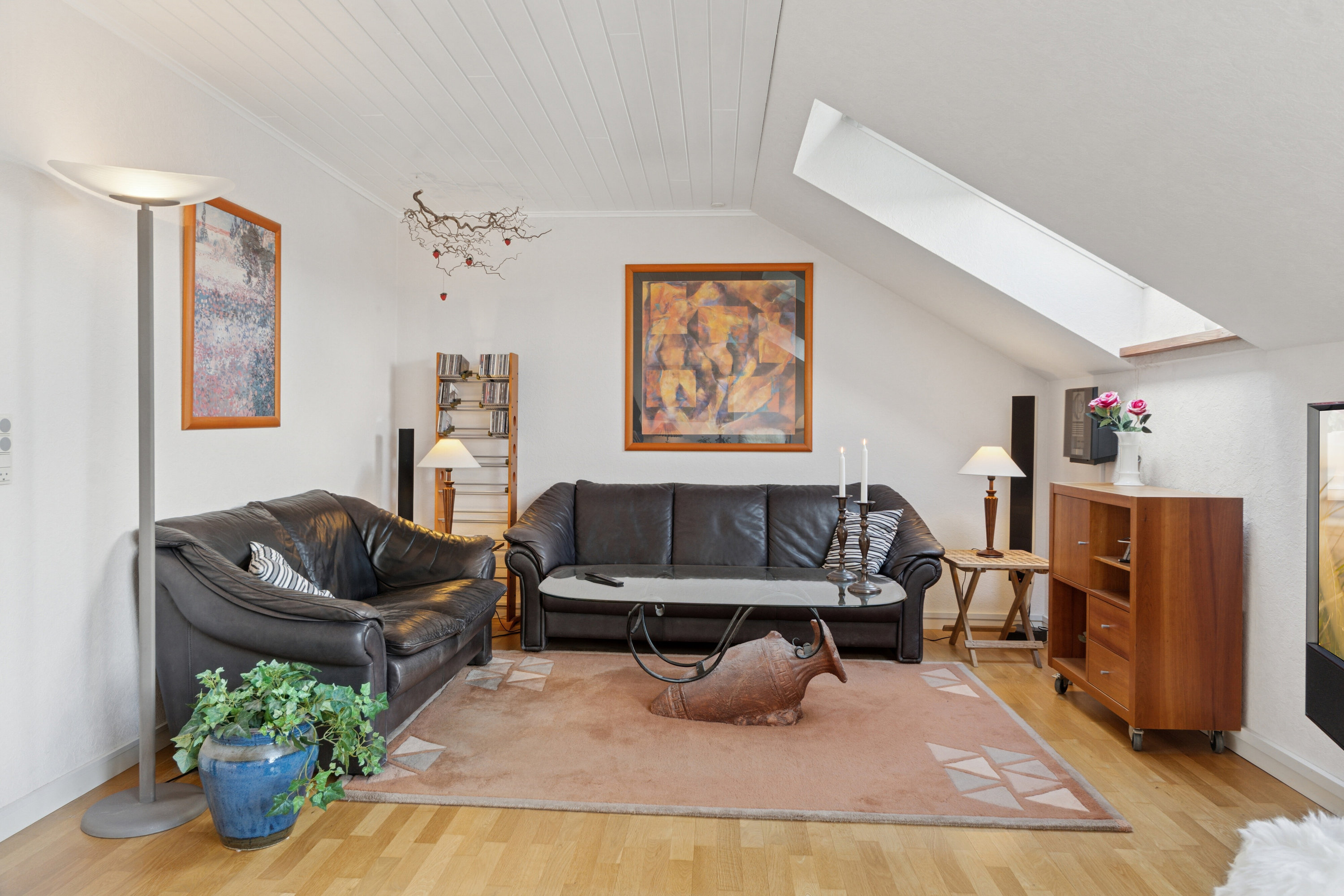 Fremhævet stue billede i fuldskærmstilstand. Billede af Dokken 5, 4700 Næstved