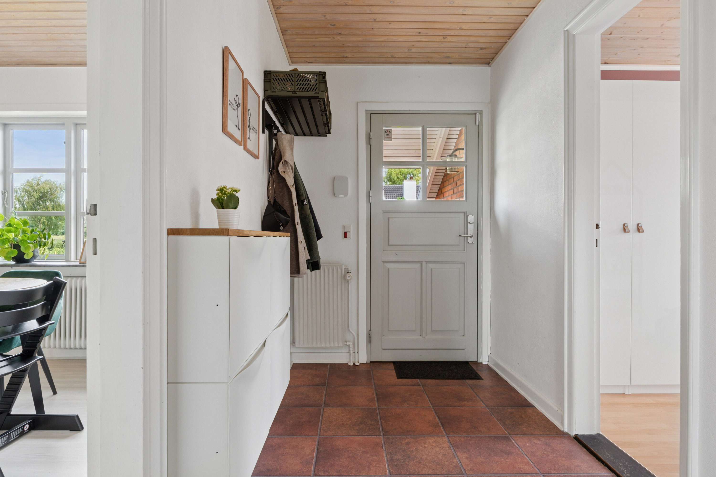 Fremhævet hall billede i fuldskærmstilstand. Billede af Stationsvej 68, 5771 Stenstrup